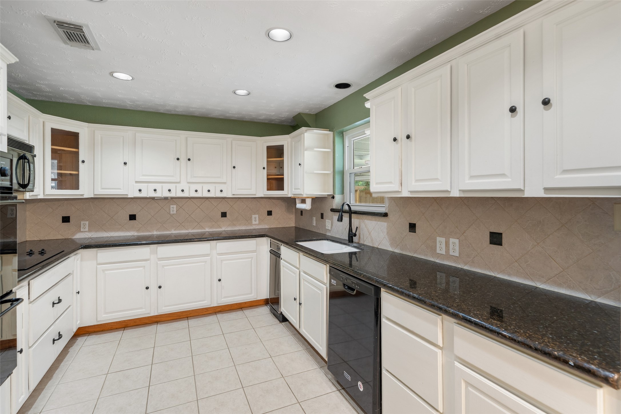 20308 Lana Lane Property Photo 14