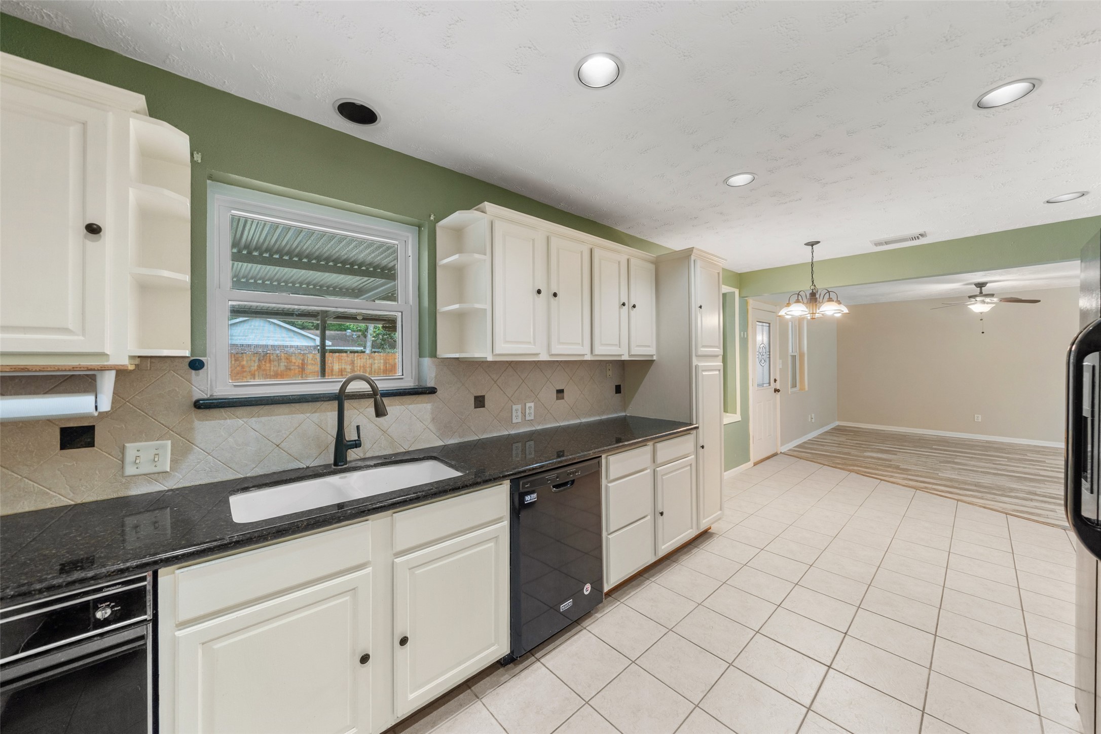 20308 Lana Lane Property Photo 16