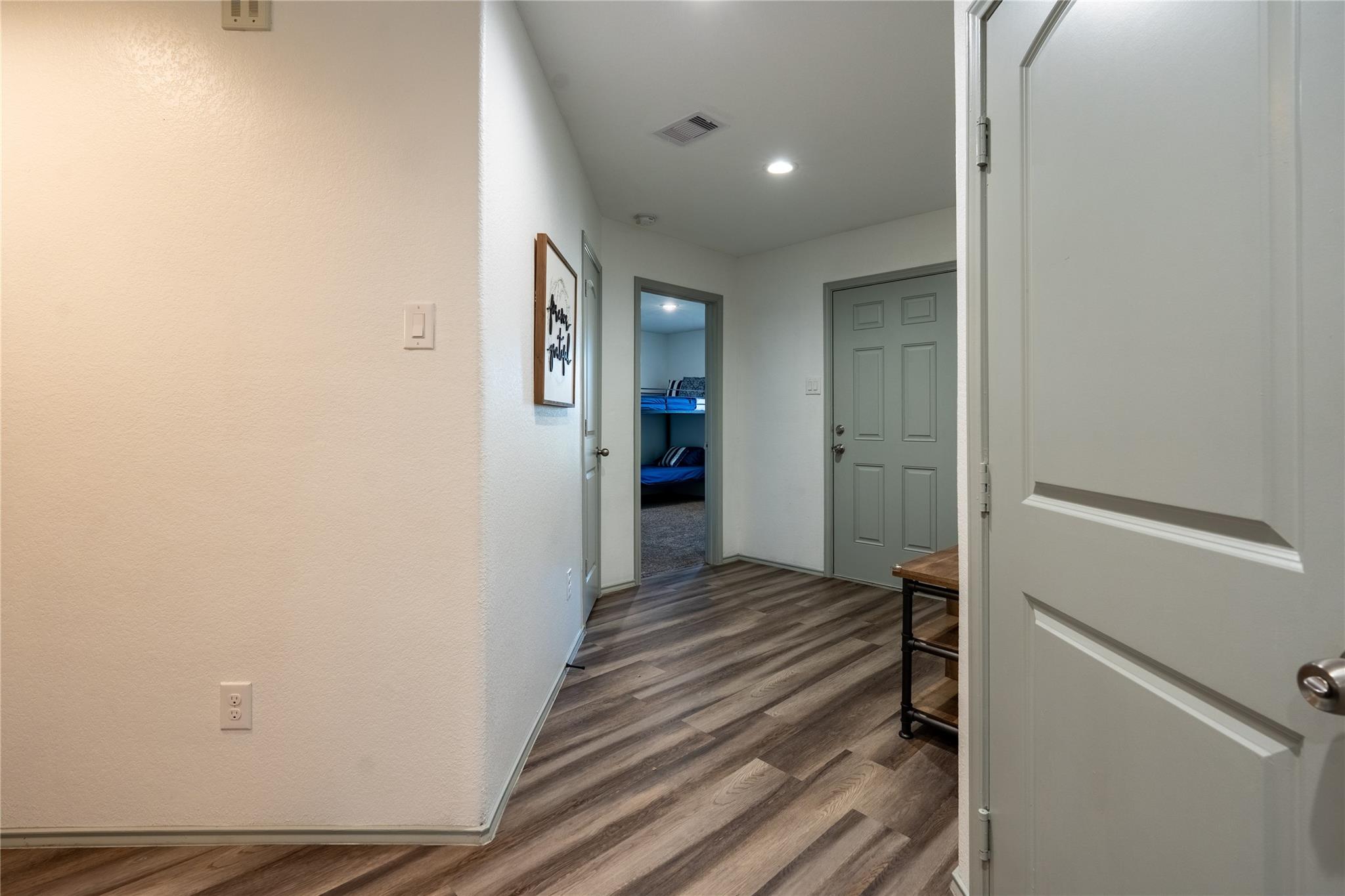 2710 Gold Flake Terrace Road Property Photo 4