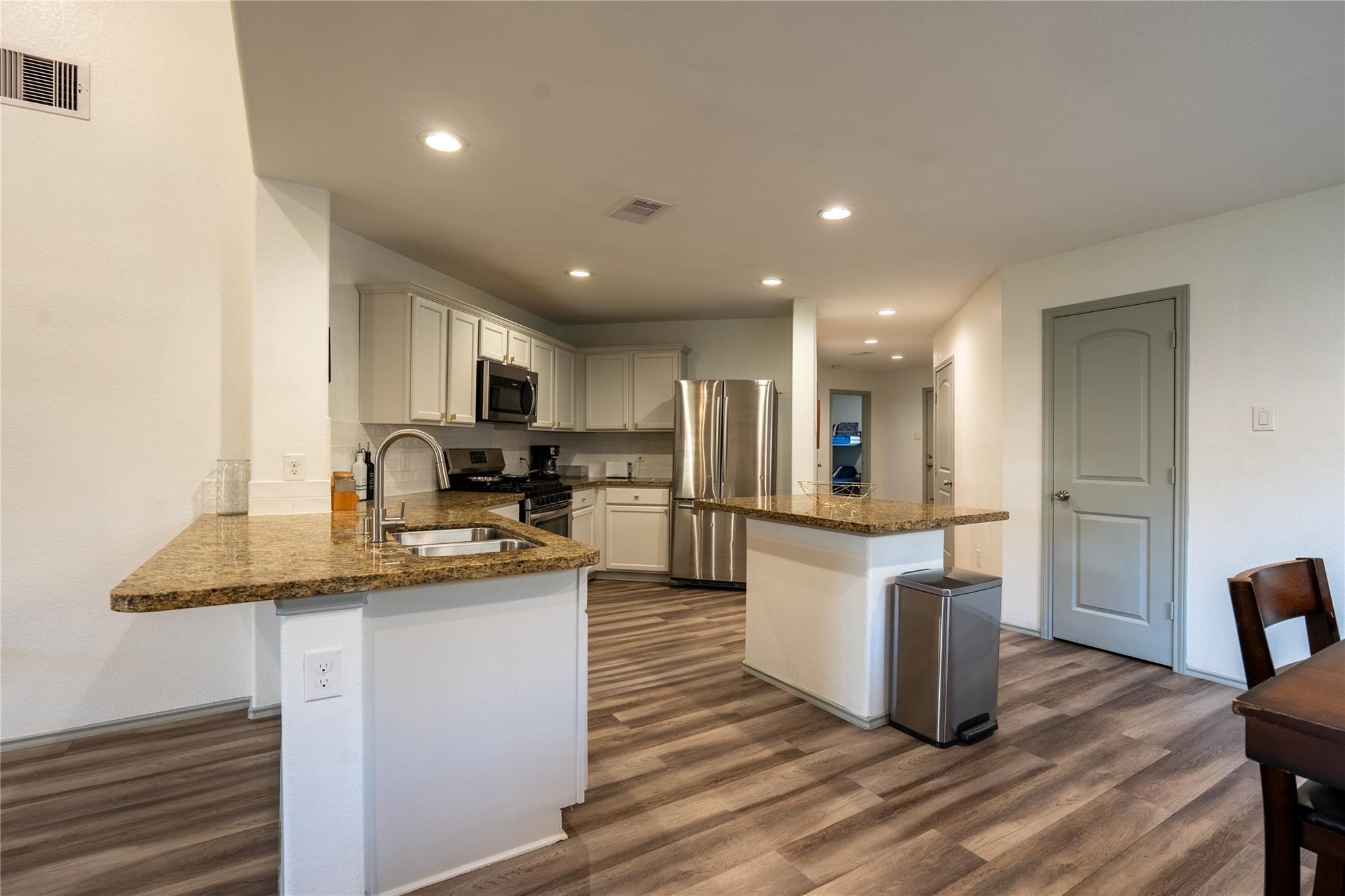 2710 Gold Flake Terrace Road Property Photo 13