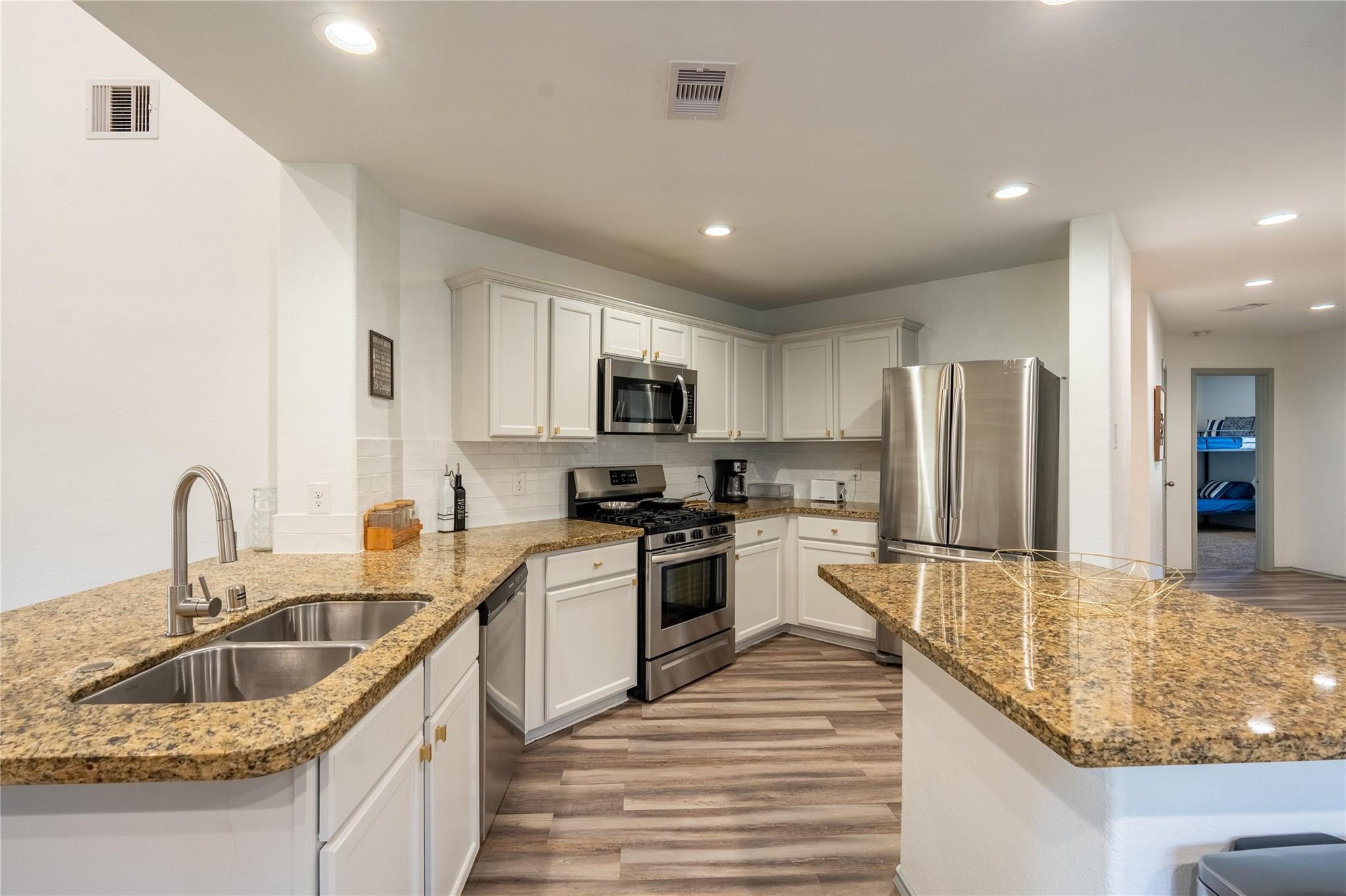 2710 Gold Flake Terrace Road Property Photo 16