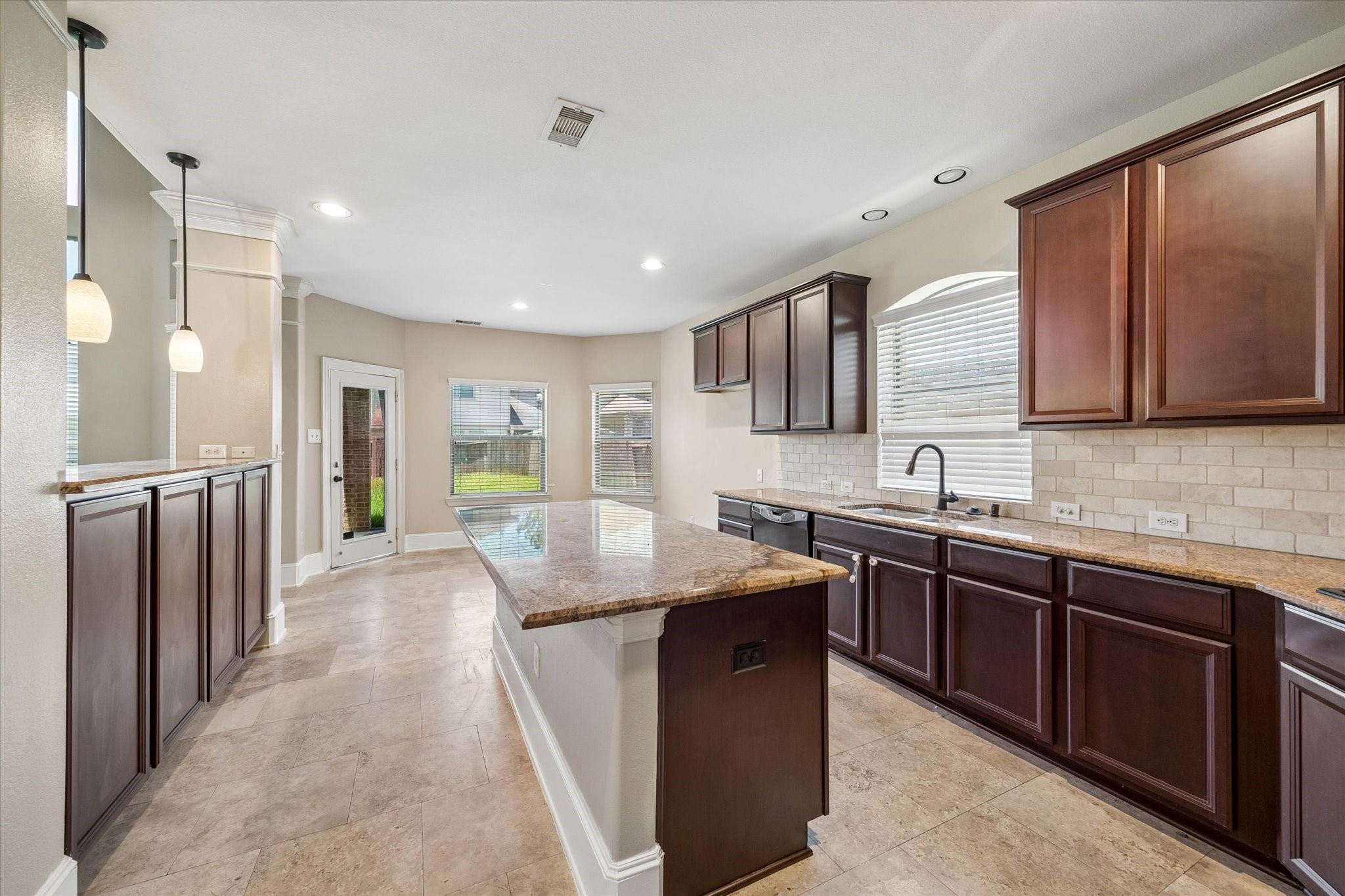 13915 Sawmill Run Lane Property Photo 4