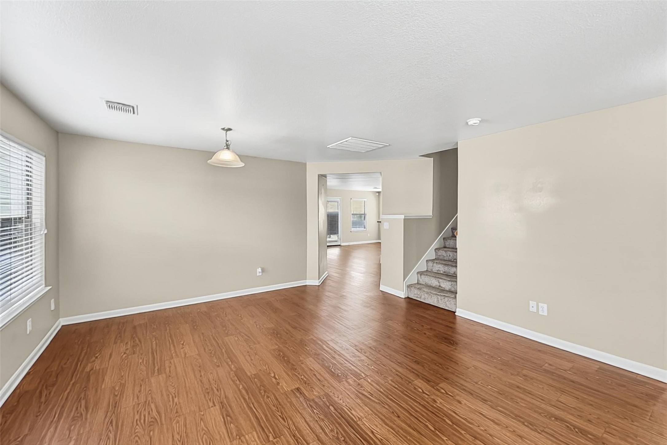 7534 Appleberry Drive Property Photo 5