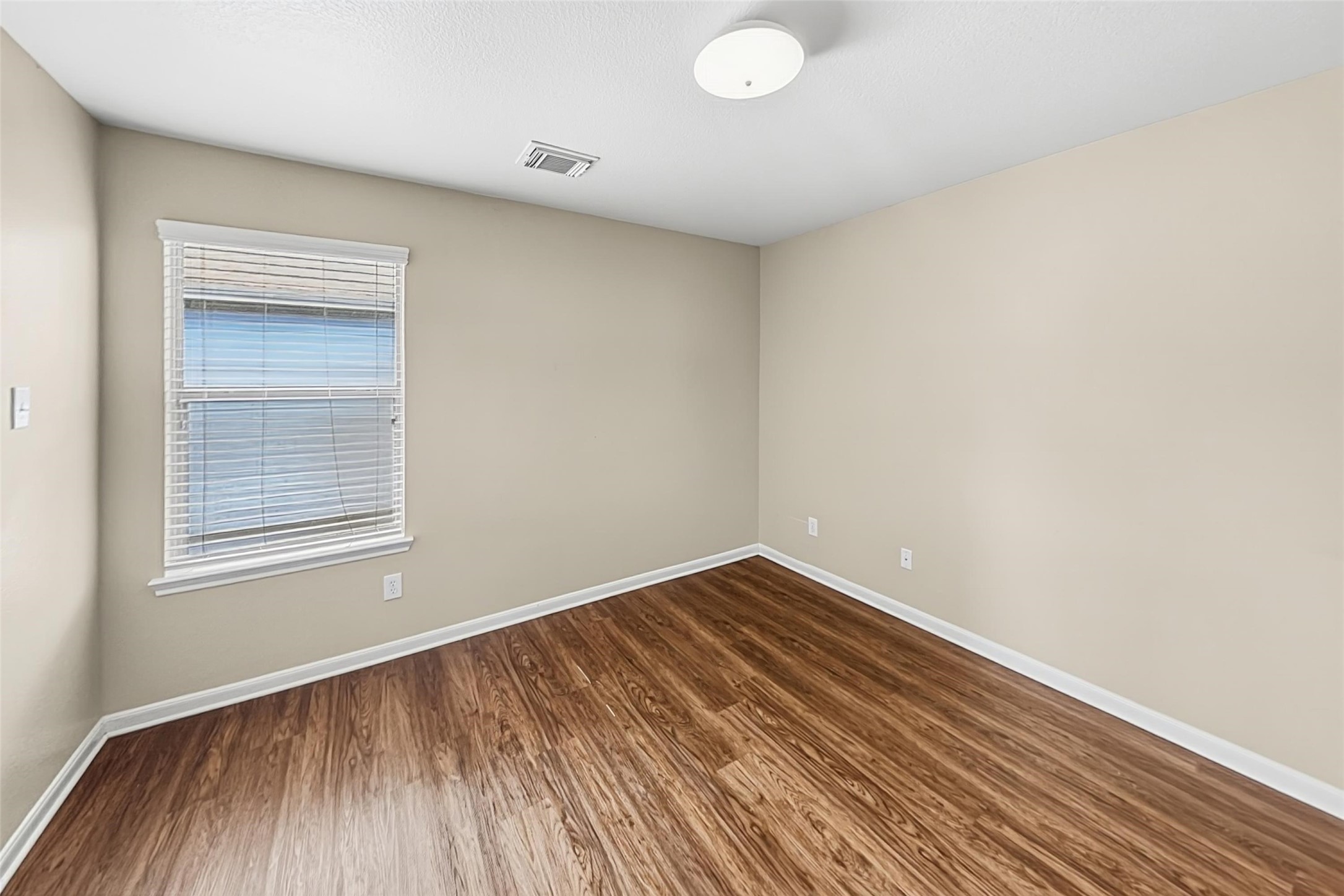 7534 Appleberry Drive Property Photo 16