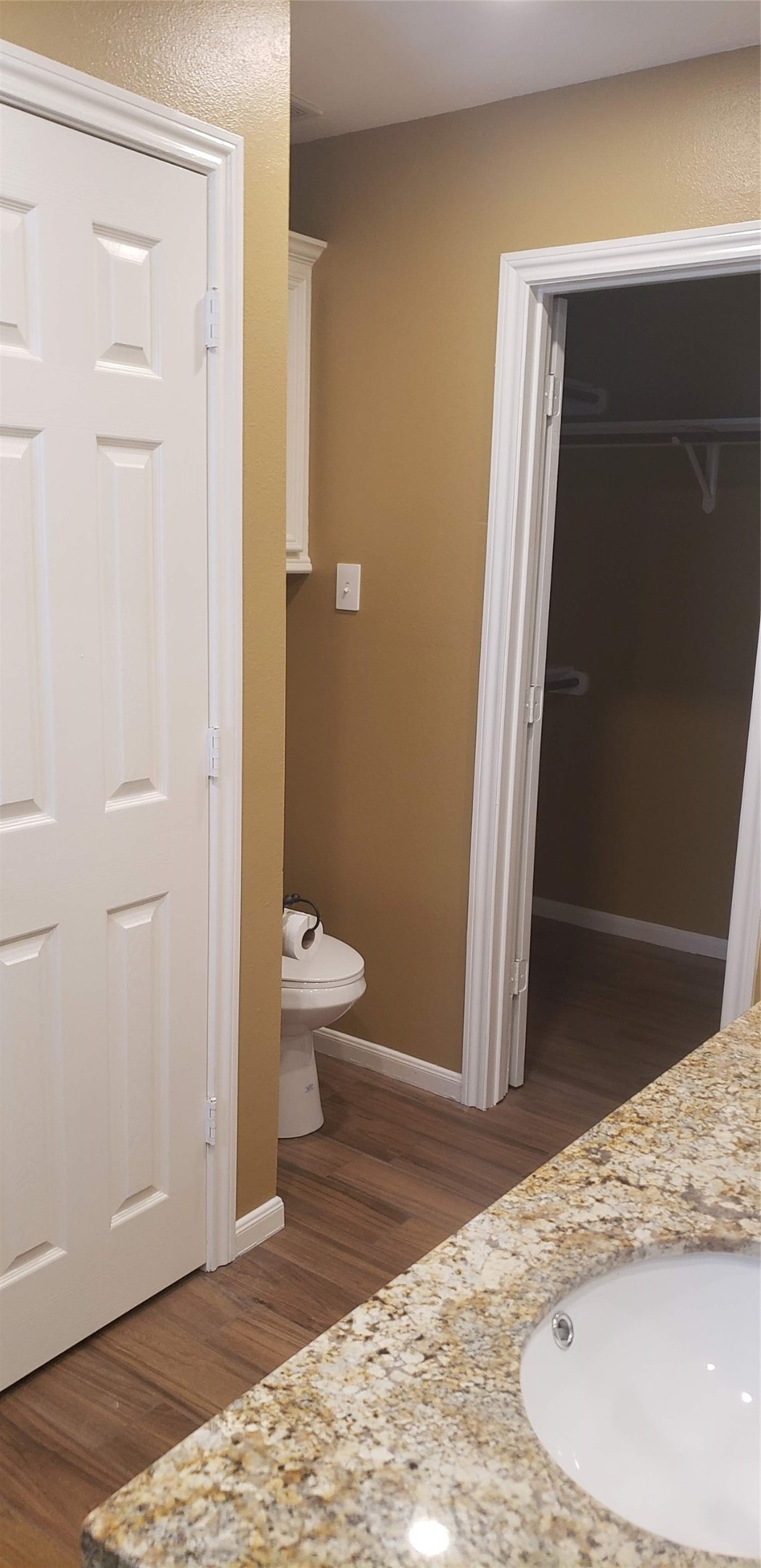 222 Canterbury Drive Property Photo 12