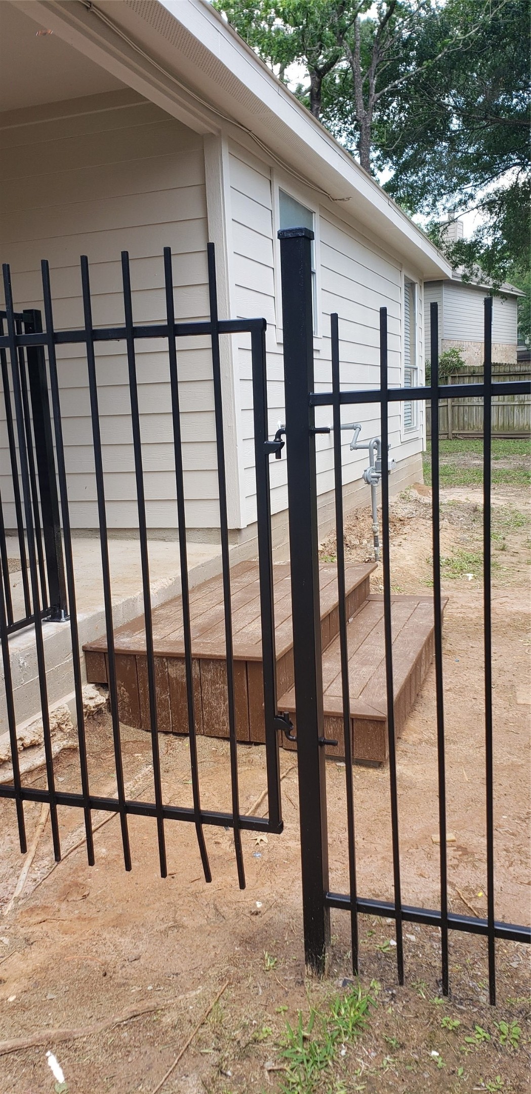 222 Canterbury Drive Property Photo 18