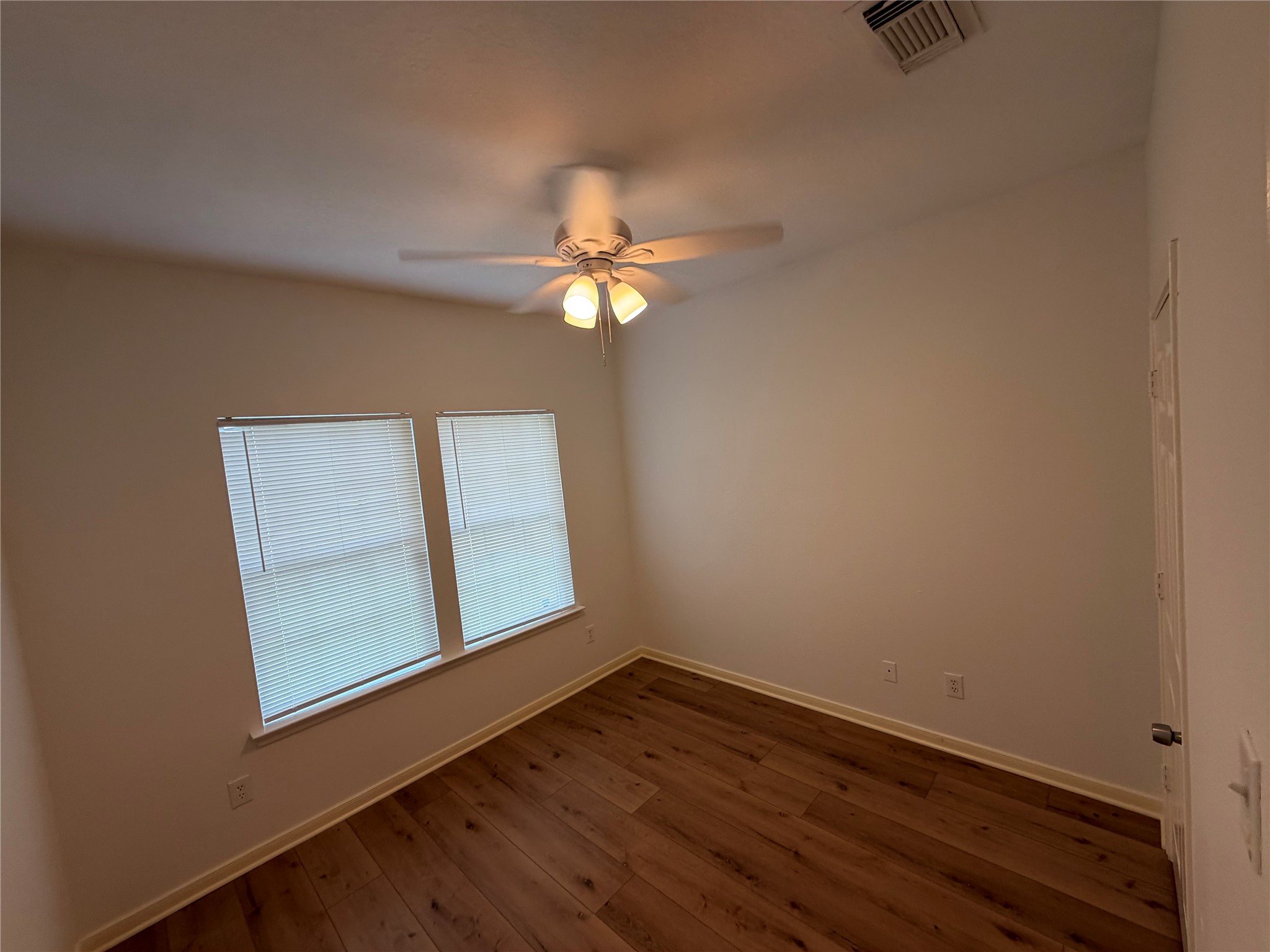 4516 White Rock Street A Property Photo 15