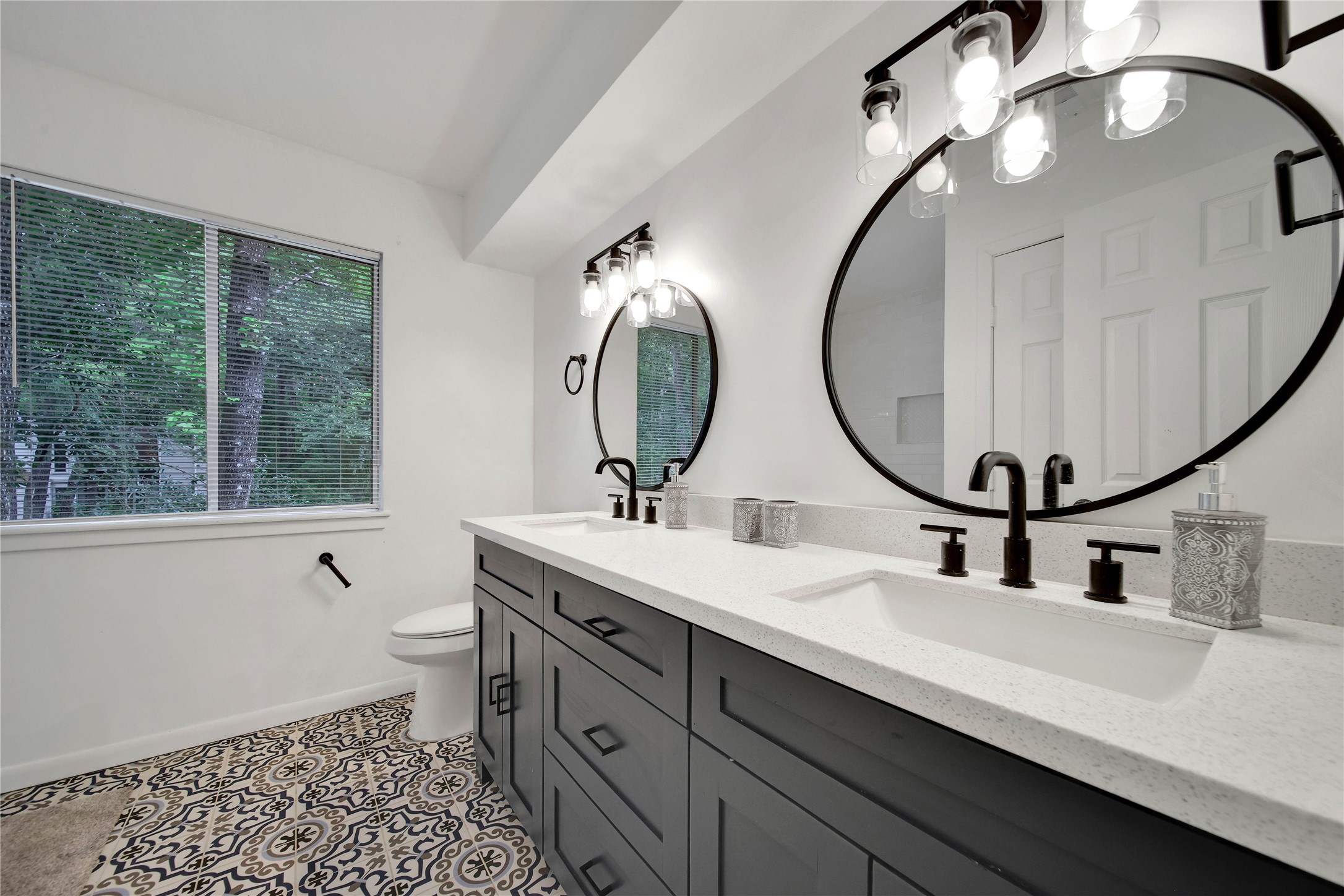 1 Marsh Millet Court Property Photo 24