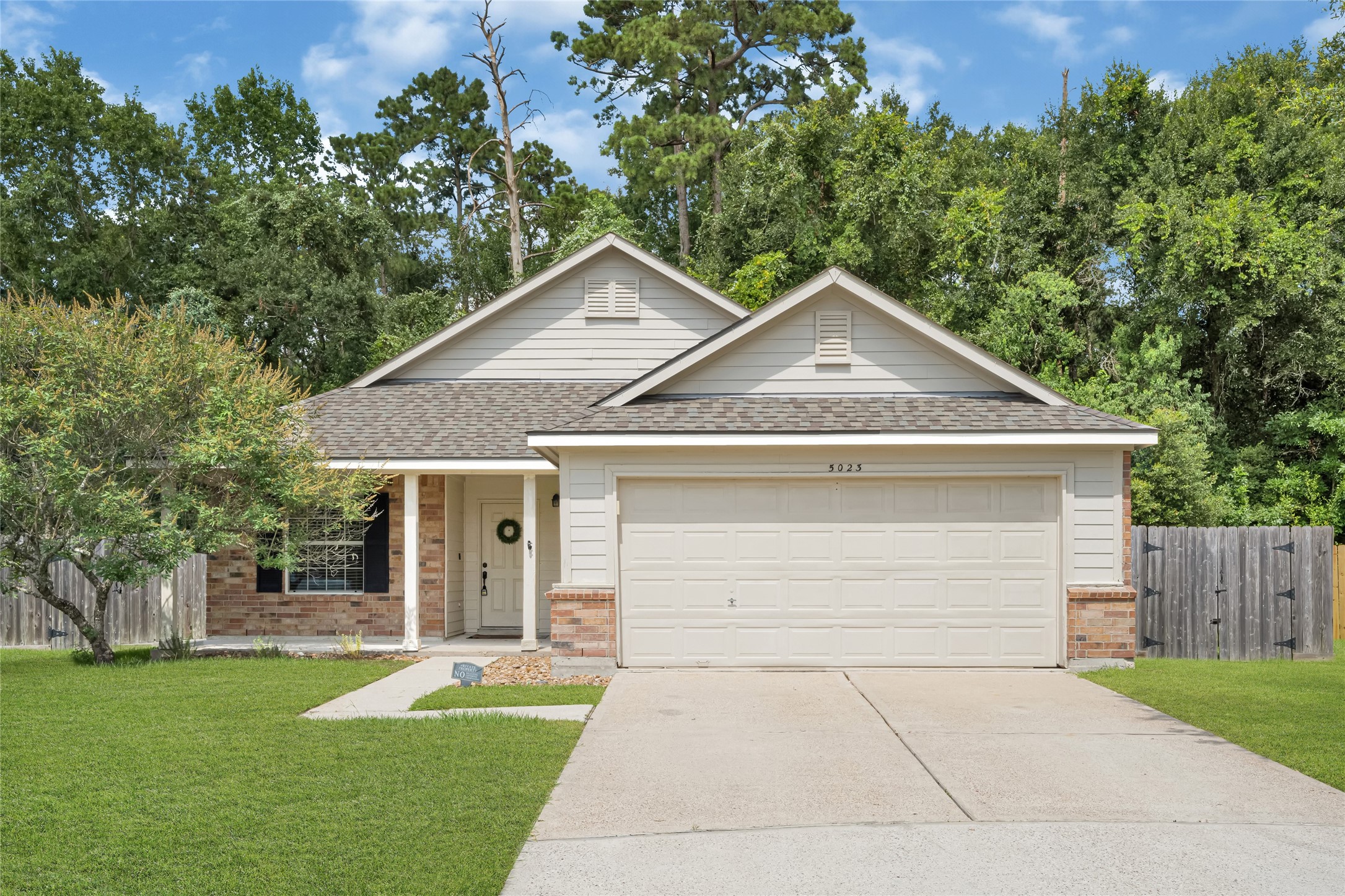 5023 Jasmine Meadows Lane Property Photo 1