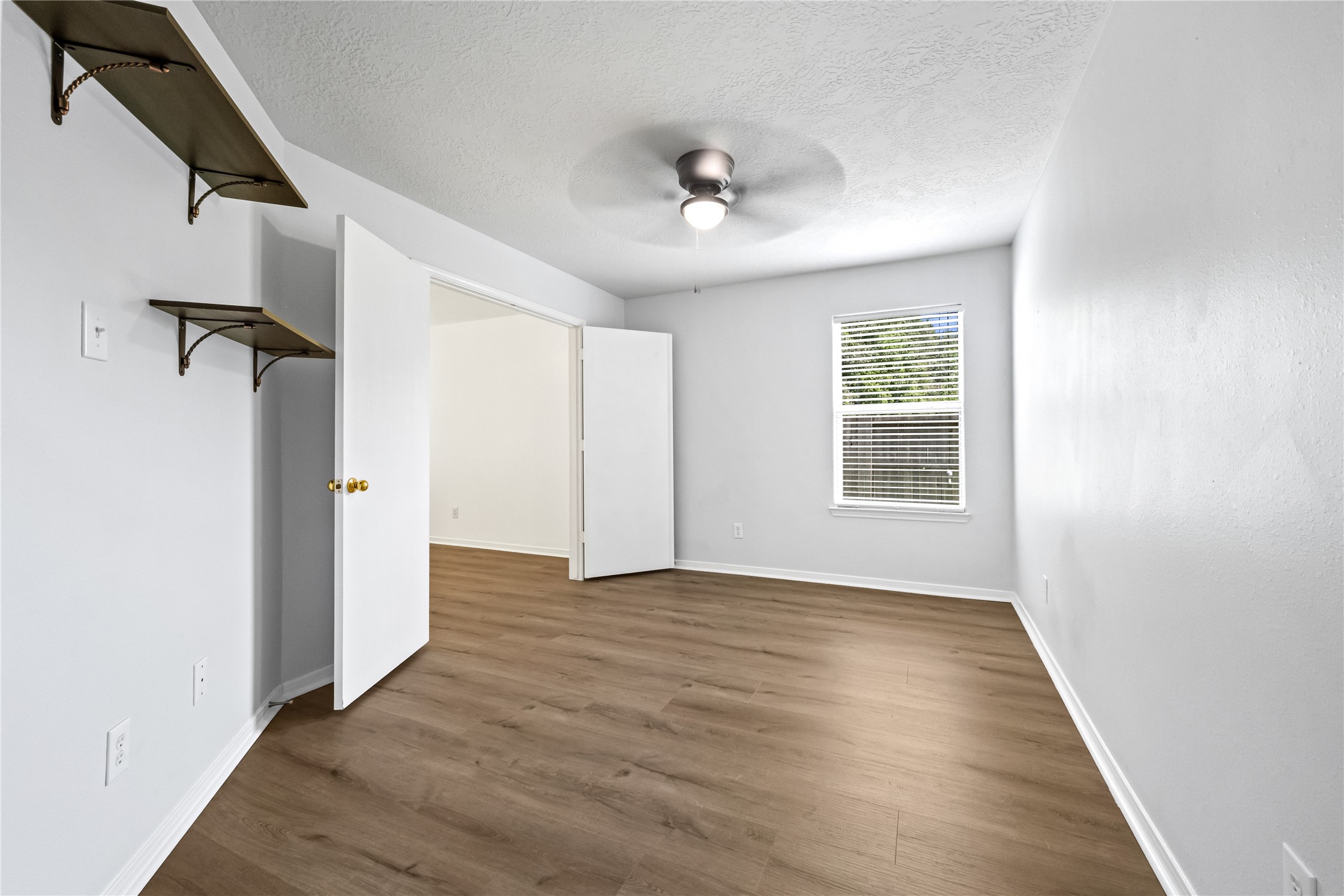 5023 Jasmine Meadows Lane Property Photo 13