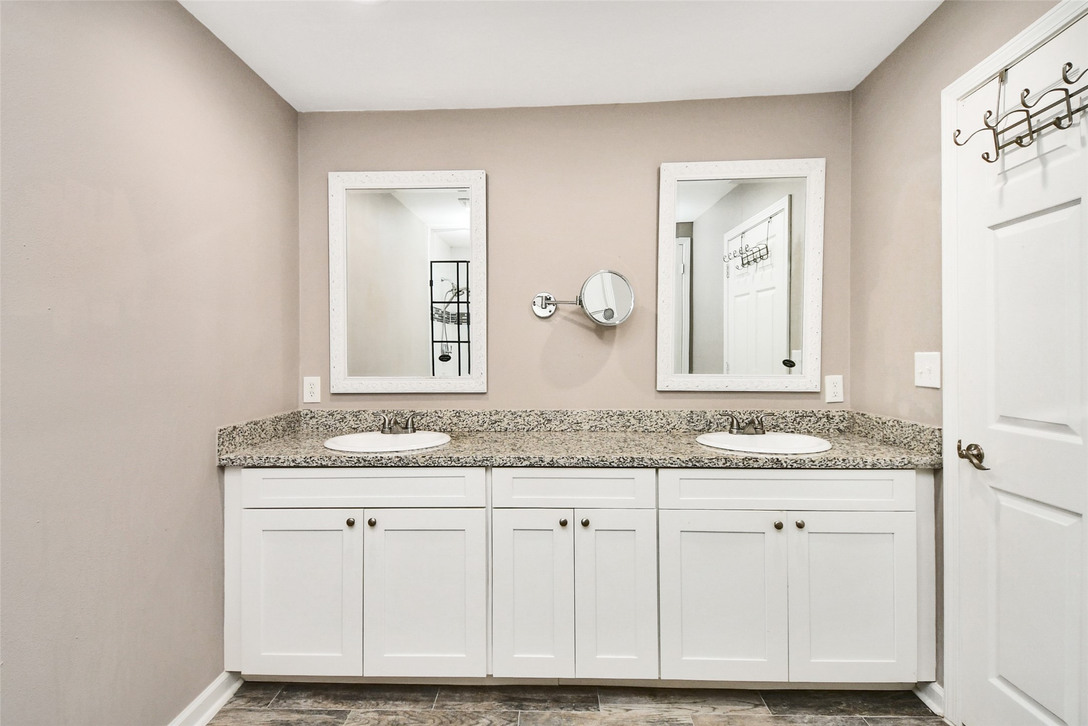 3483 Balboa Circle Property Photo 21