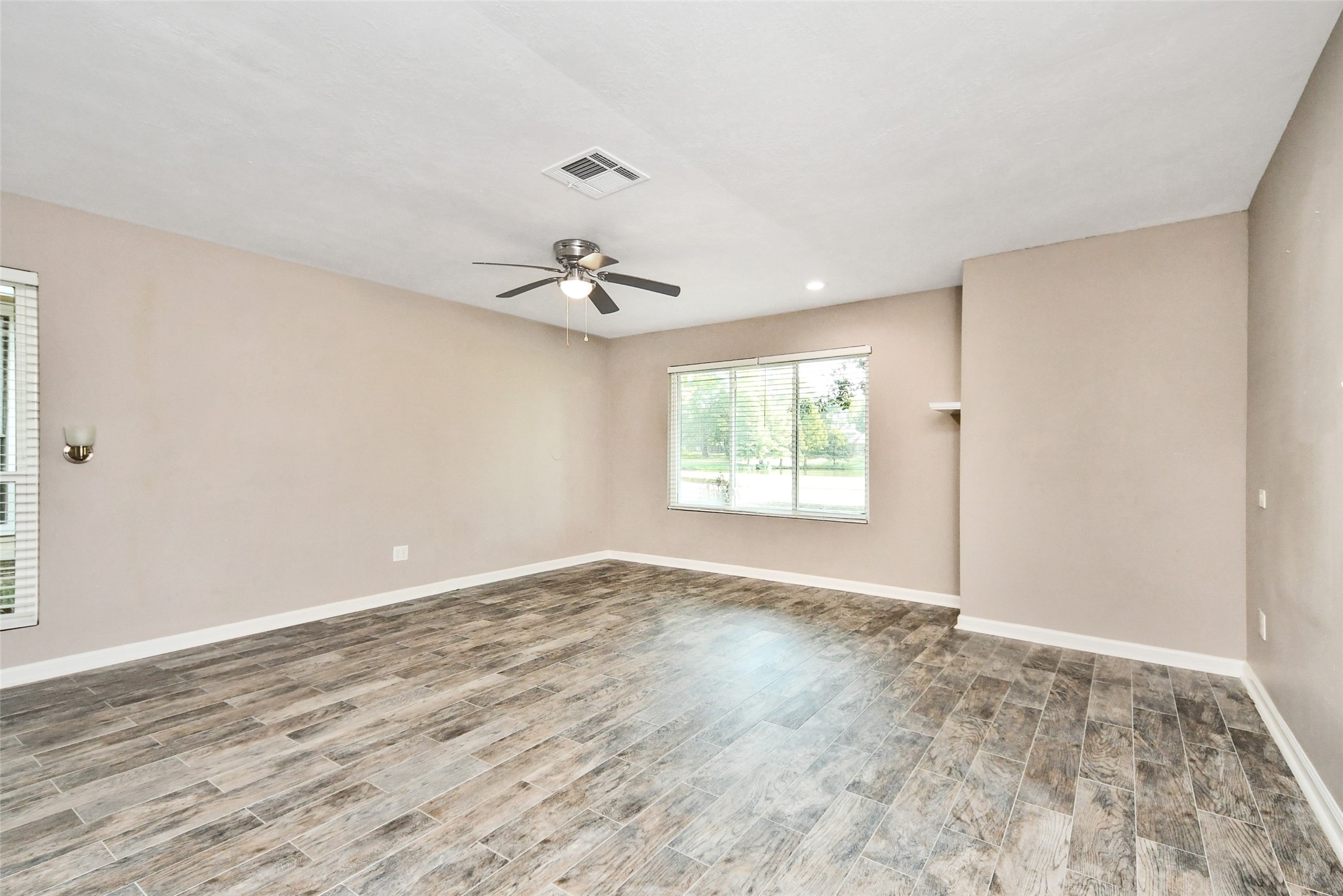 3483 Balboa Circle Property Photo 23
