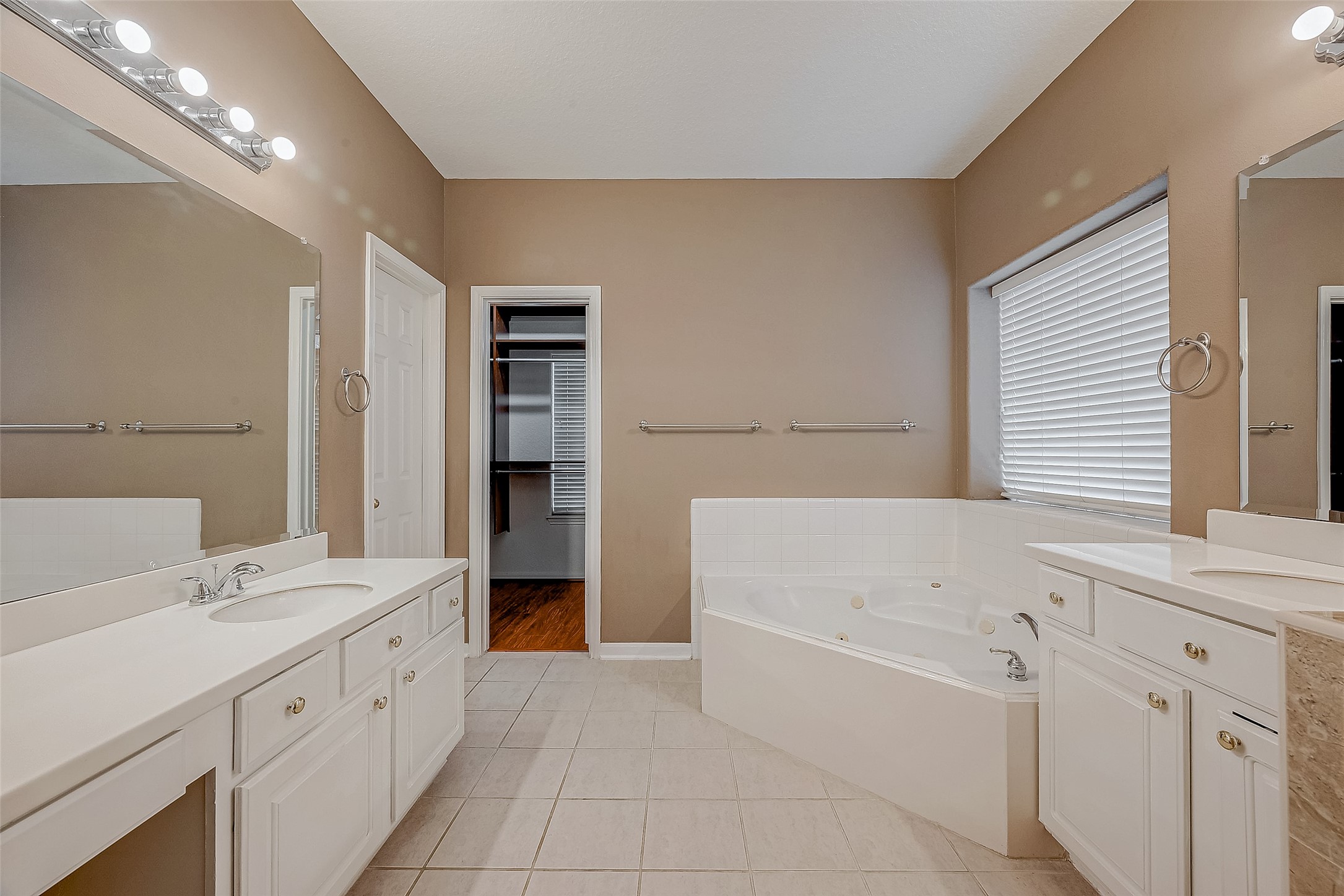 3602 Double Lake Drive Property Photo 28