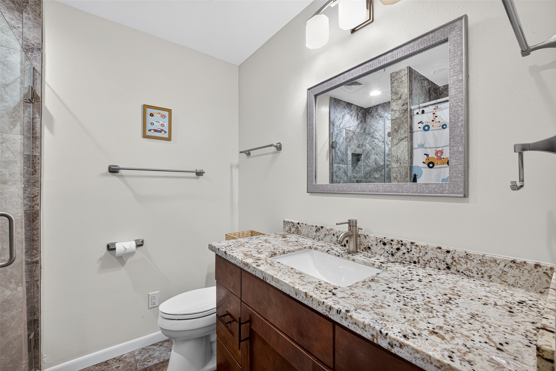 4027 Shady Springs Drive Property Photo 24