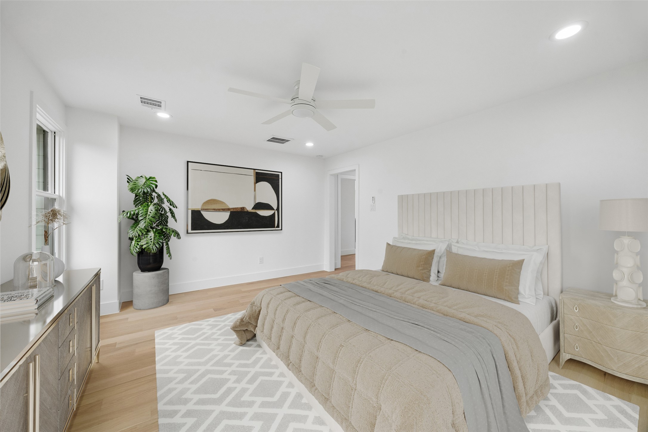 111 E 18th Street Property Photo 17