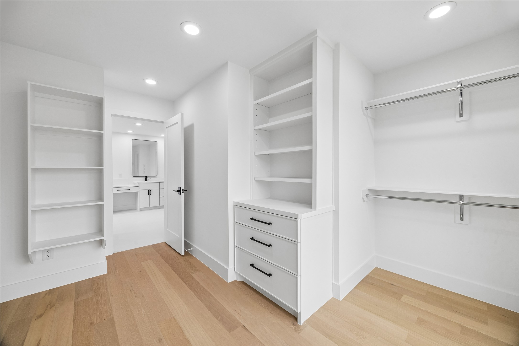 111 E 18th Street Property Photo 22