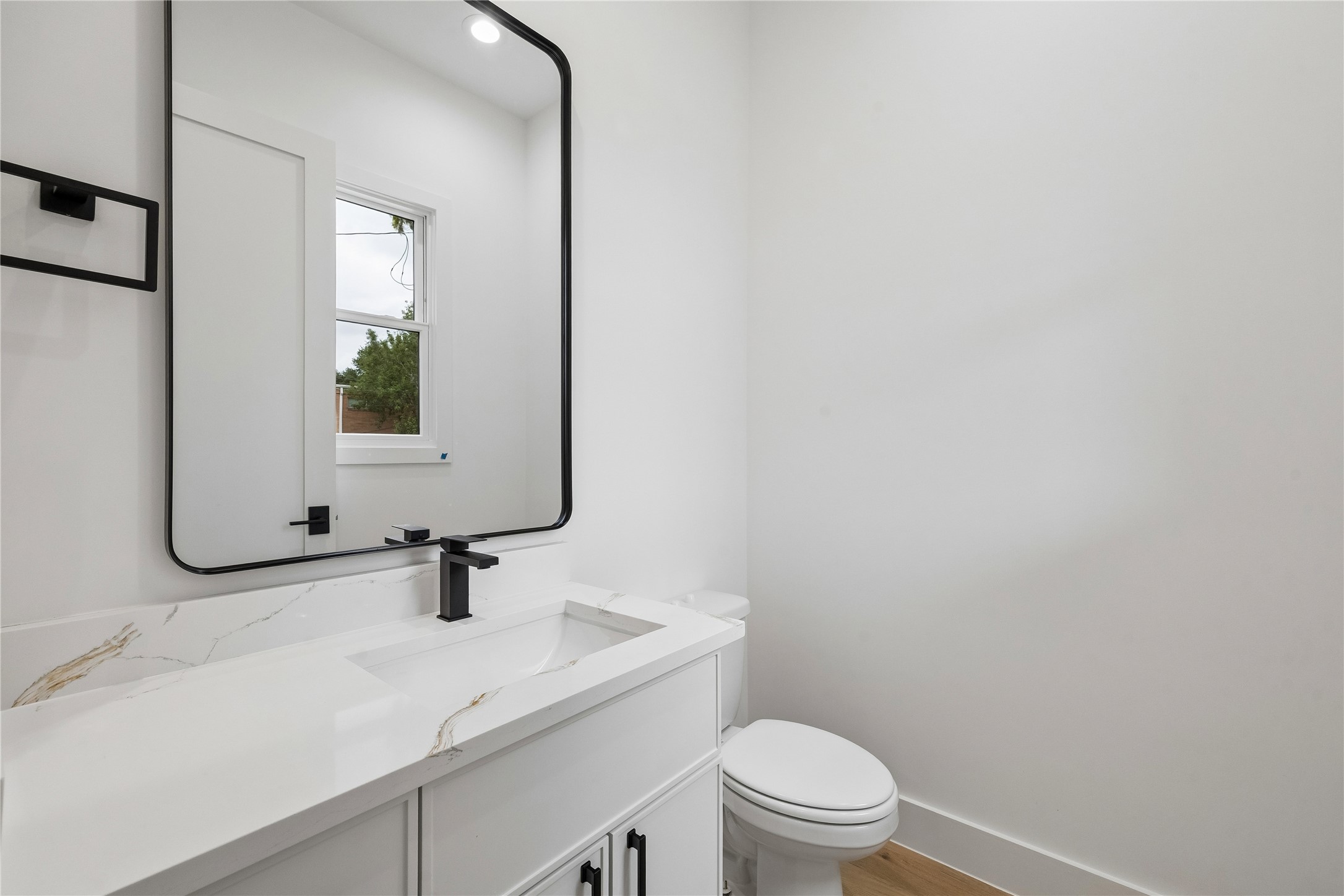 111 E 18th Street Property Photo 26
