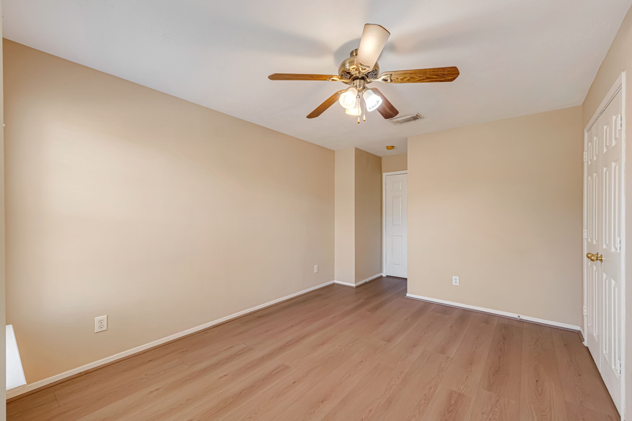 914 Chapwood Court Property Photo 19