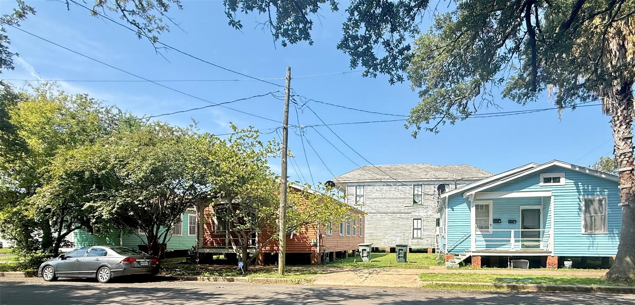 1219 34th Street Property Photo 4