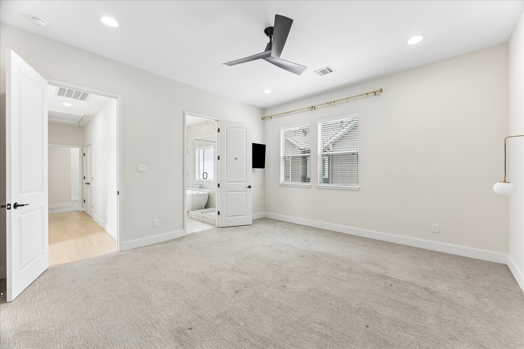 2204 Lou Ellen Lane C Property Photo 7