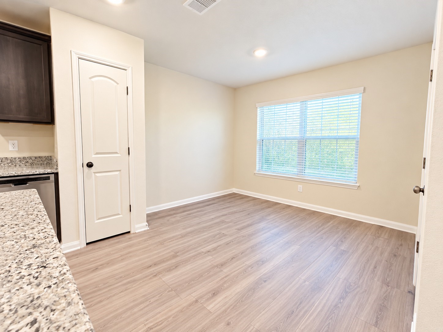 2120 Mule Ridge Drive Property Photo 3