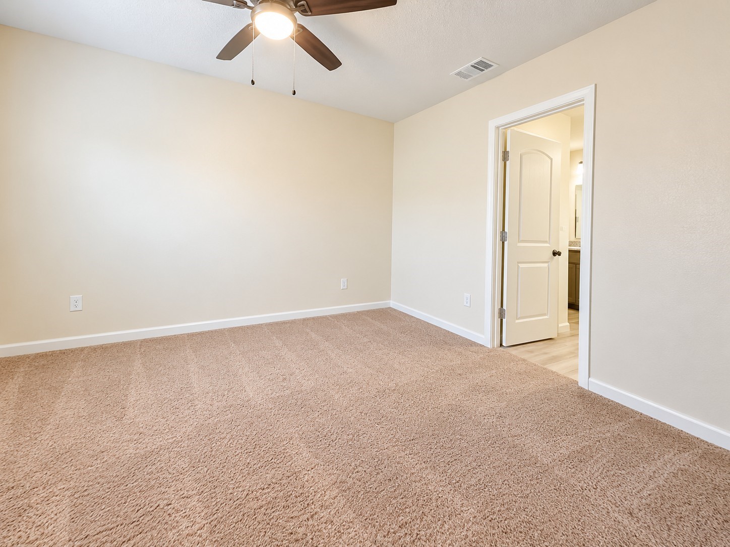2120 Mule Ridge Drive Property Photo 13
