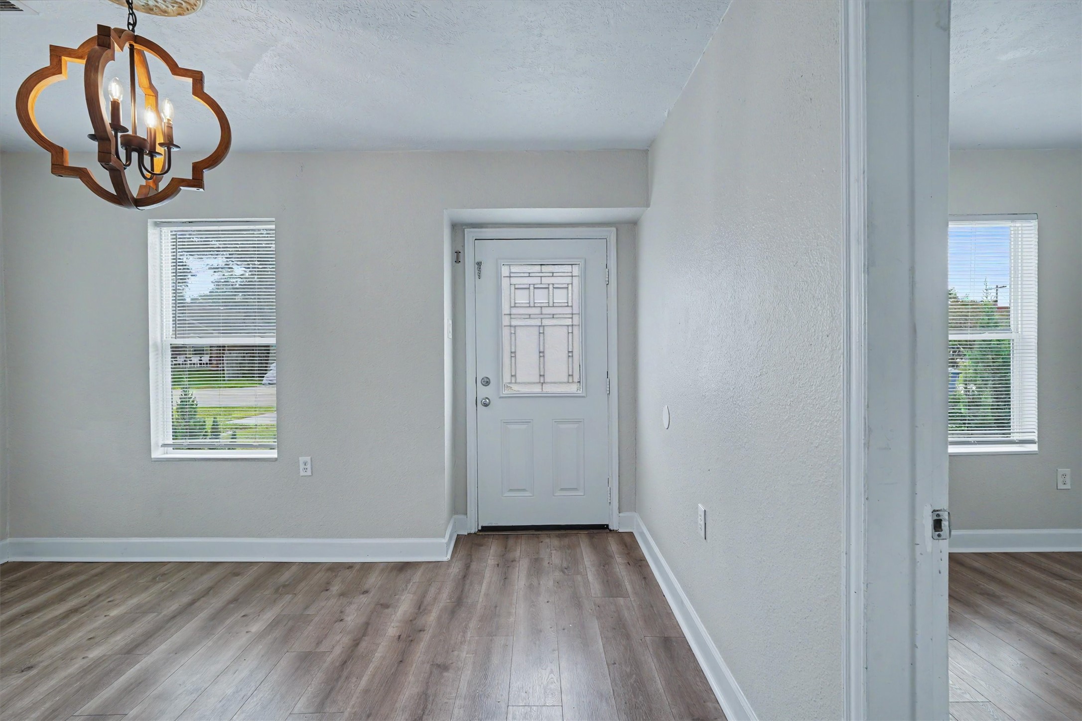 2523 7th Avenue N Property Photo 3
