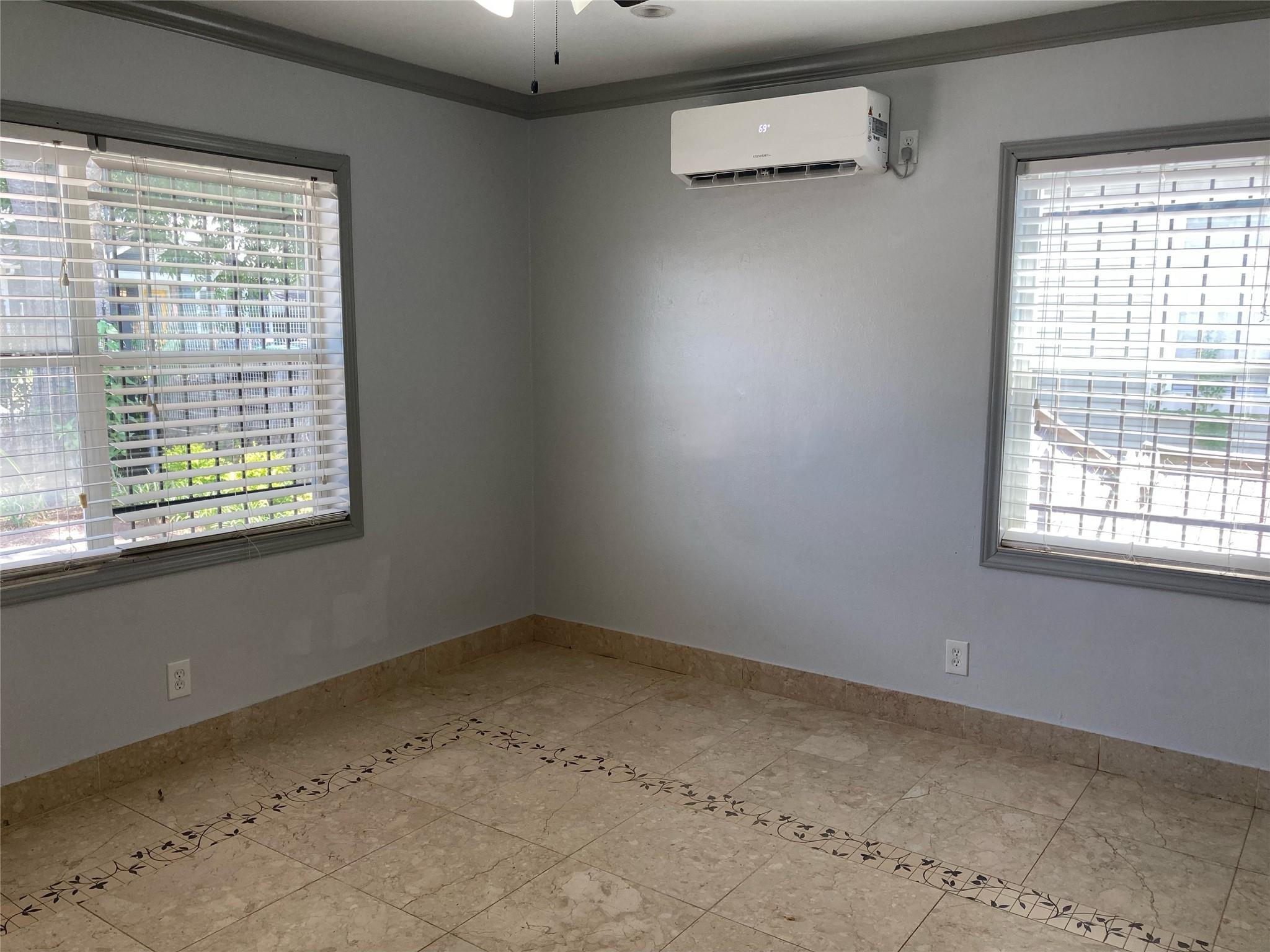 1339 Idylwild Street Property Photo 16