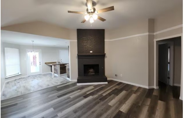 305 Meadow Court Property Photo 3