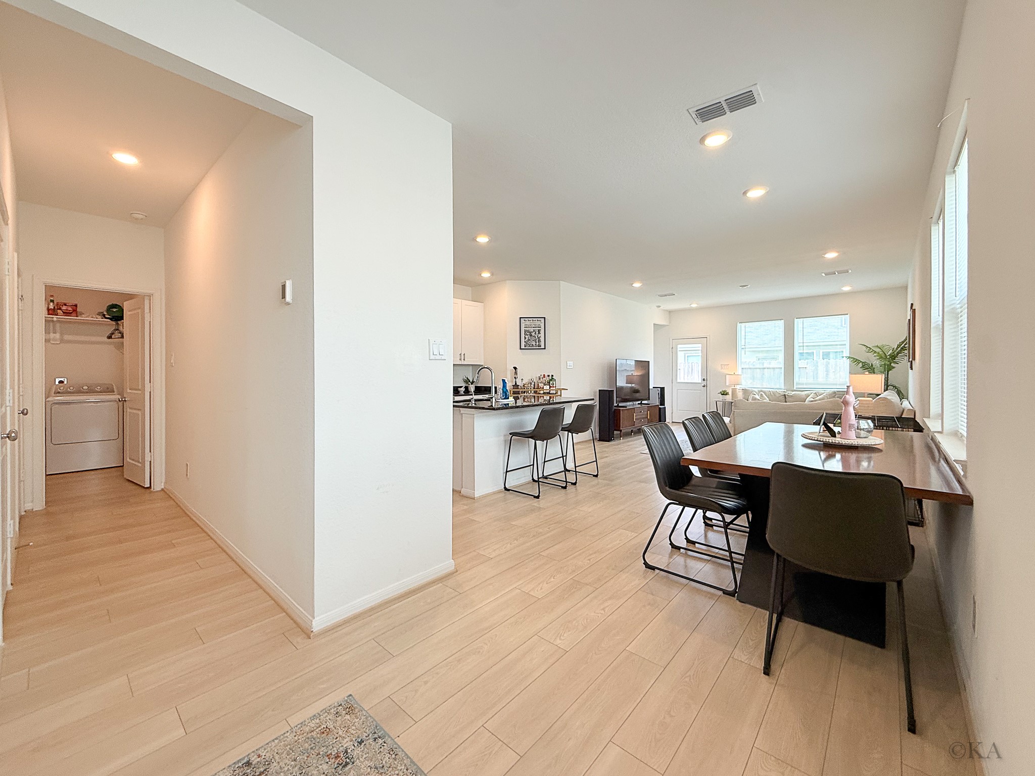 2706 Hollow Alpine Way Property Photo 4
