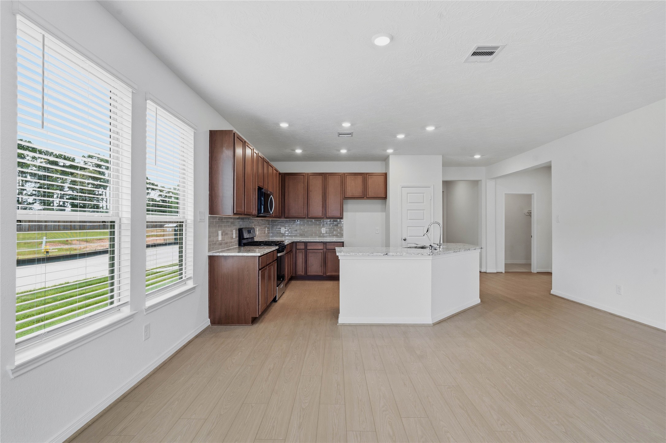 3635 Overton Lane Property Photo 16