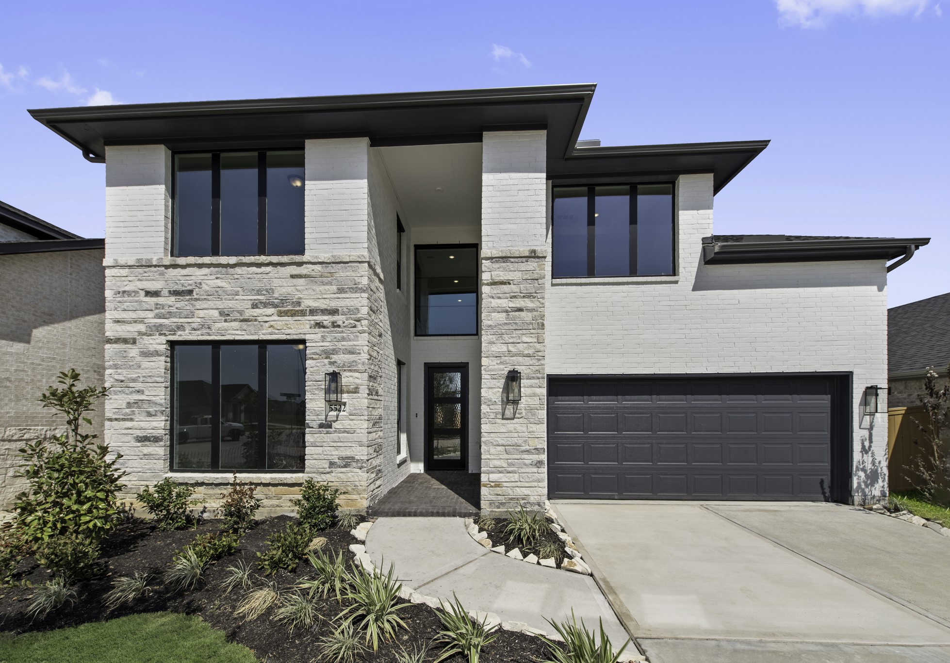 5522 Bermuda Sands Drive Property Photo 1