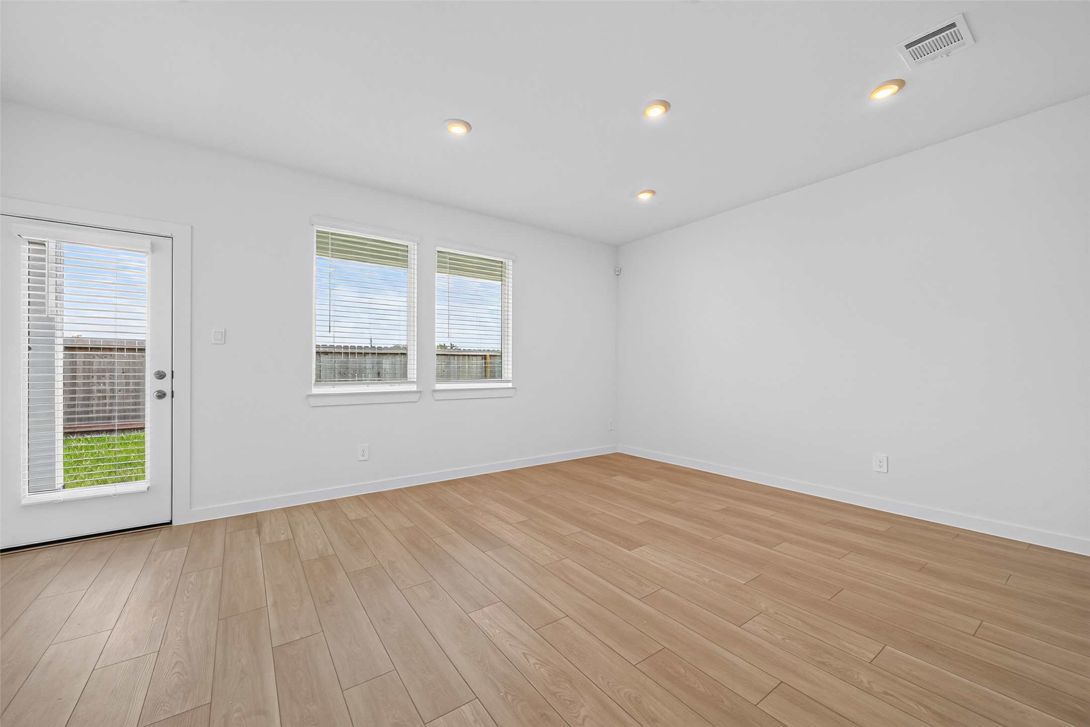 1738 Revolution Way Property Photo 13