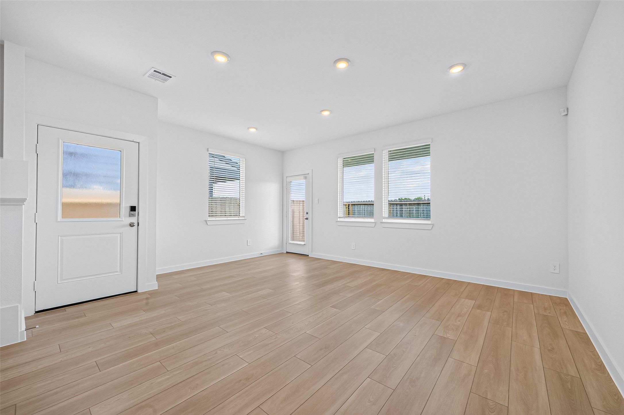 1738 Revolution Way Property Photo 14