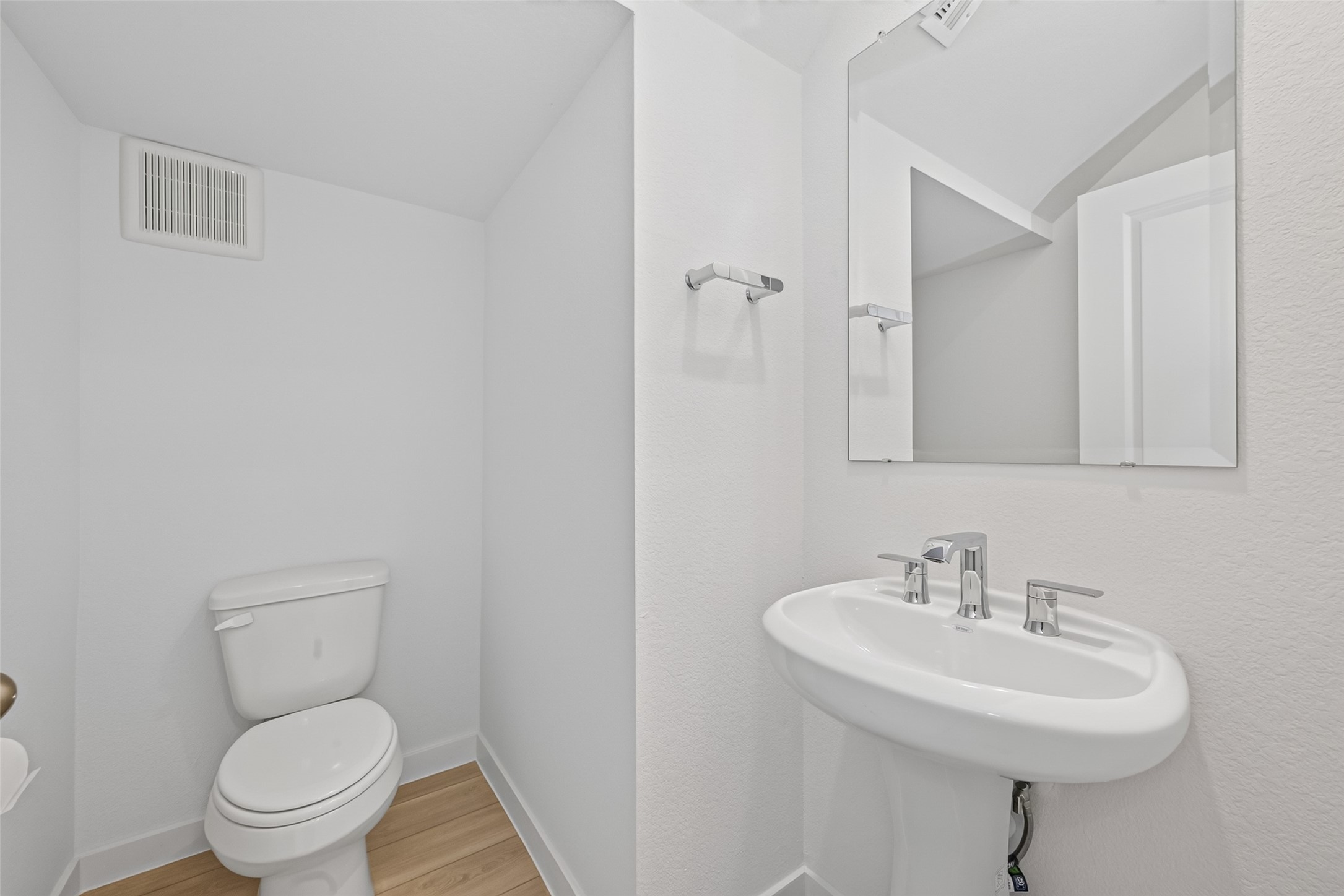 1738 Revolution Way Property Photo 20