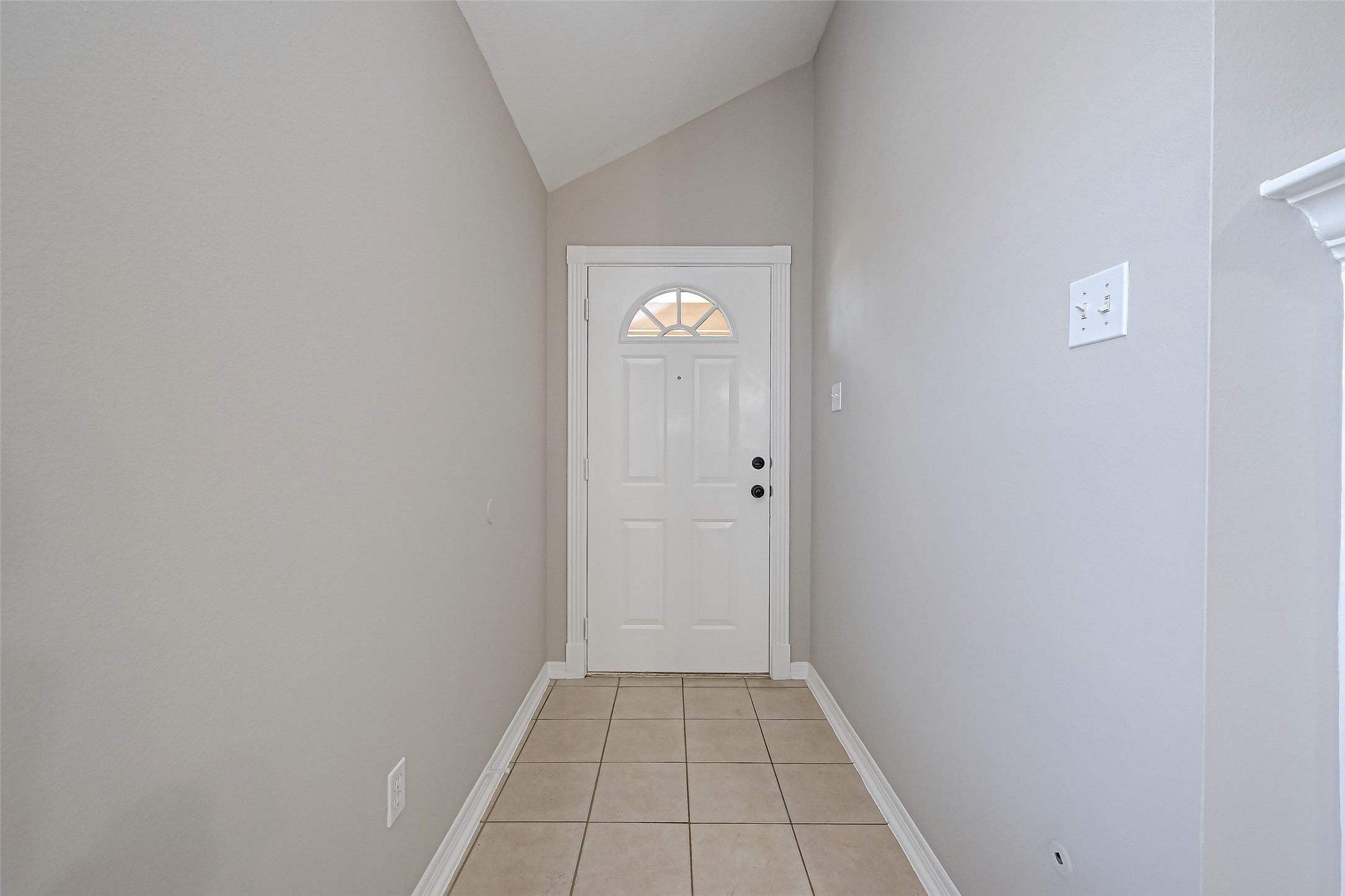 5602 Eagle Sky Boulevard Property Photo 10
