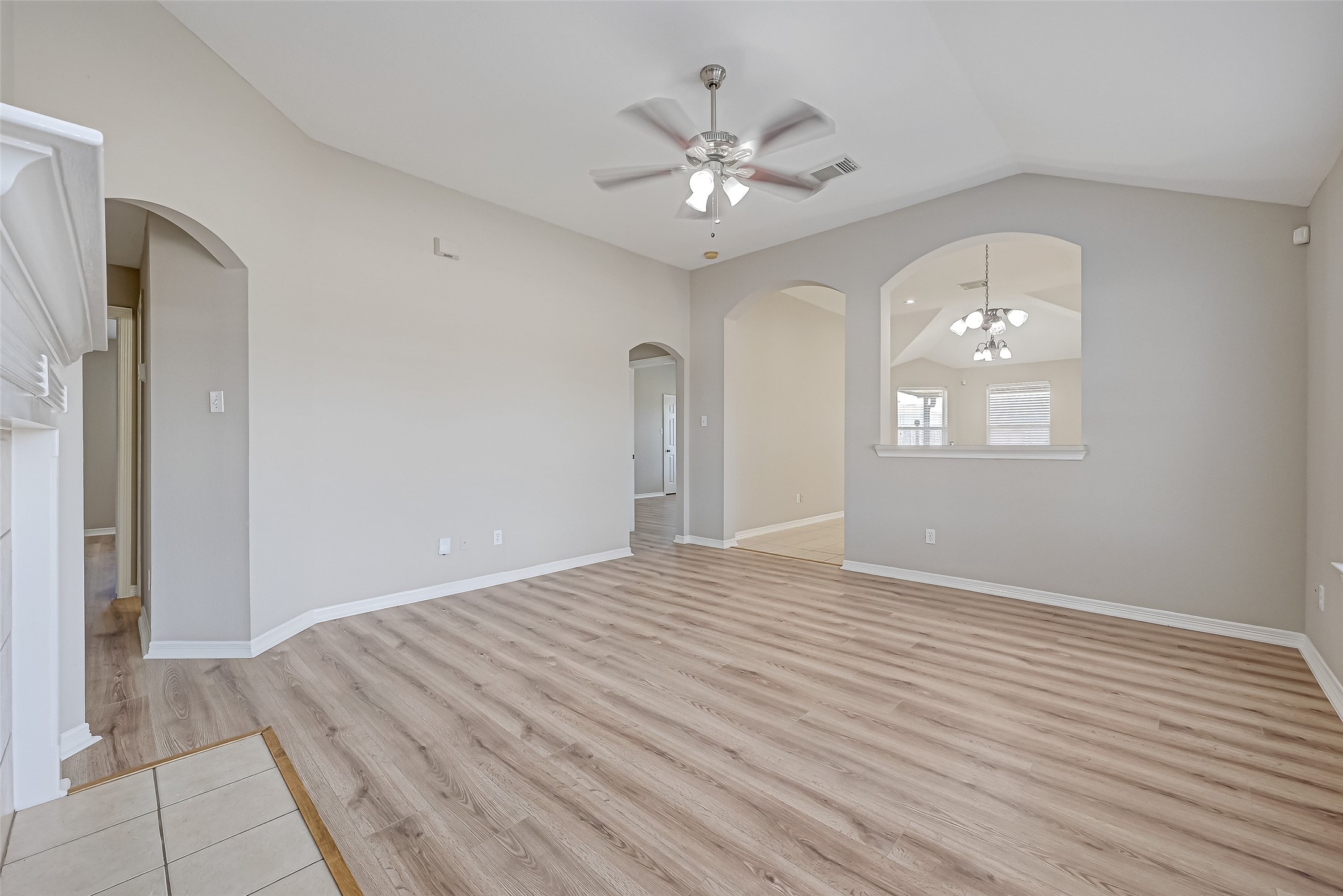 5602 Eagle Sky Boulevard Property Photo 12