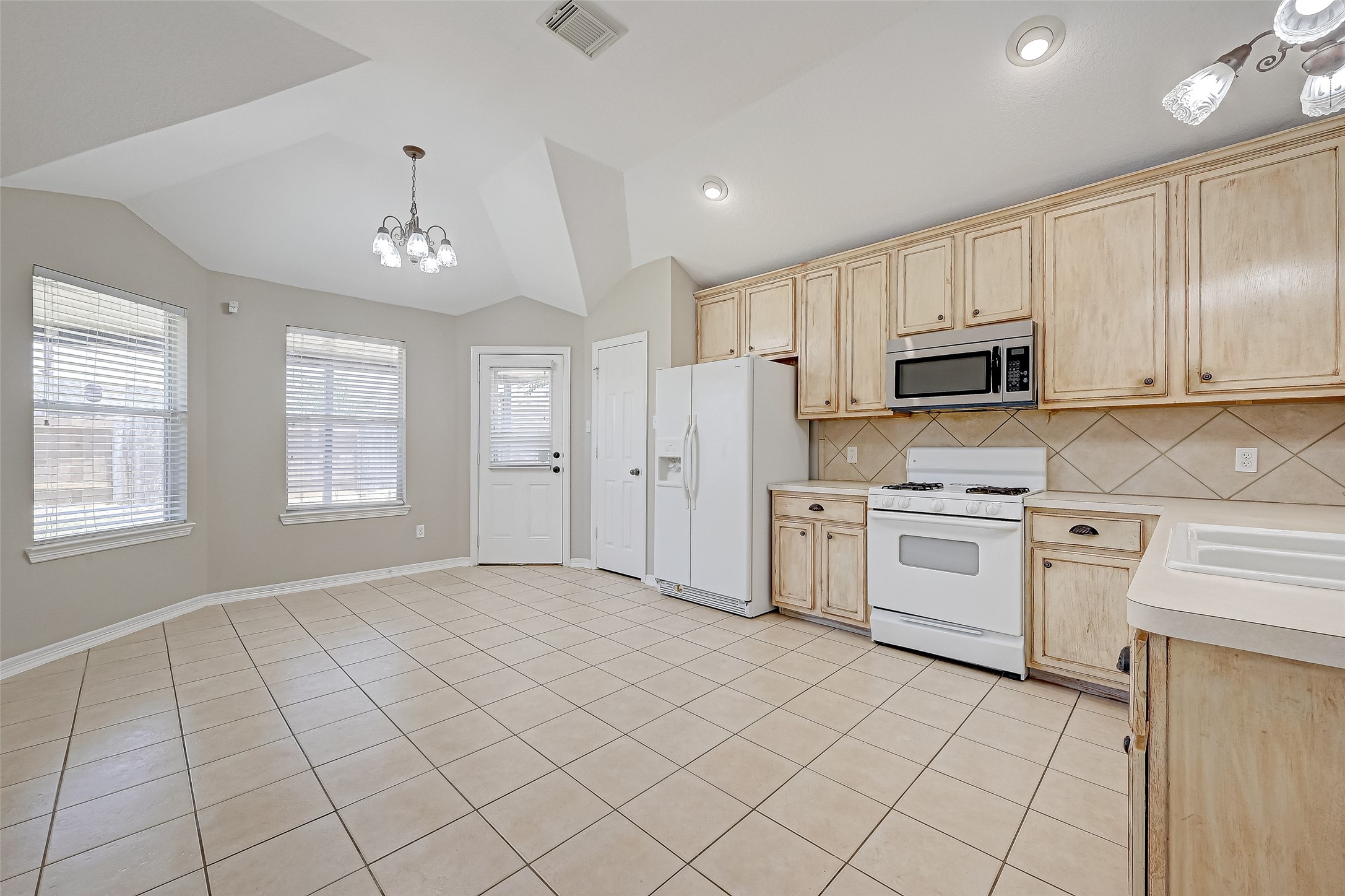 5602 Eagle Sky Boulevard Property Photo 28