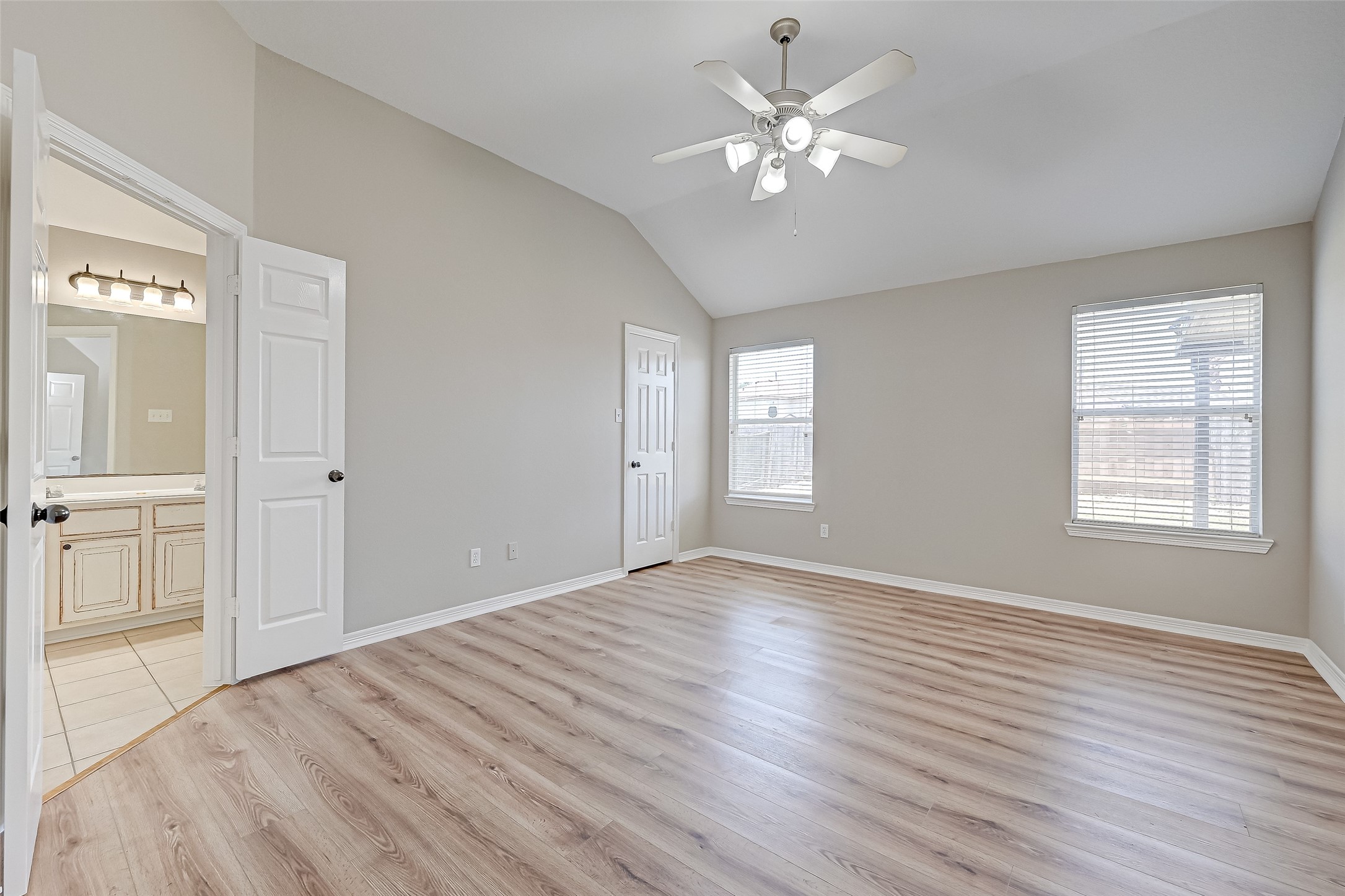 5602 Eagle Sky Boulevard Property Photo 30