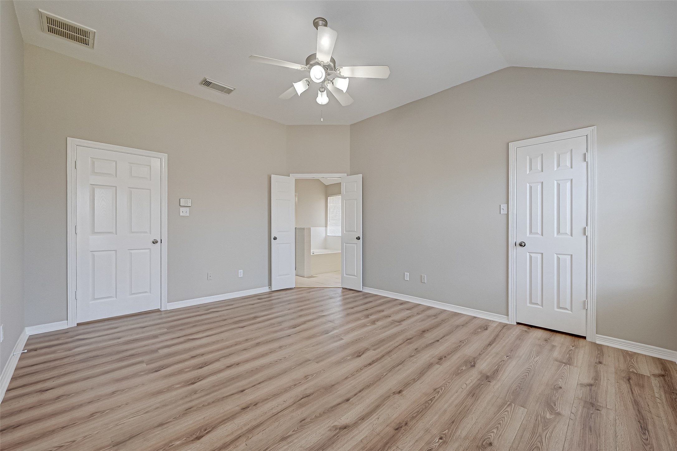 5602 Eagle Sky Boulevard Property Photo 31