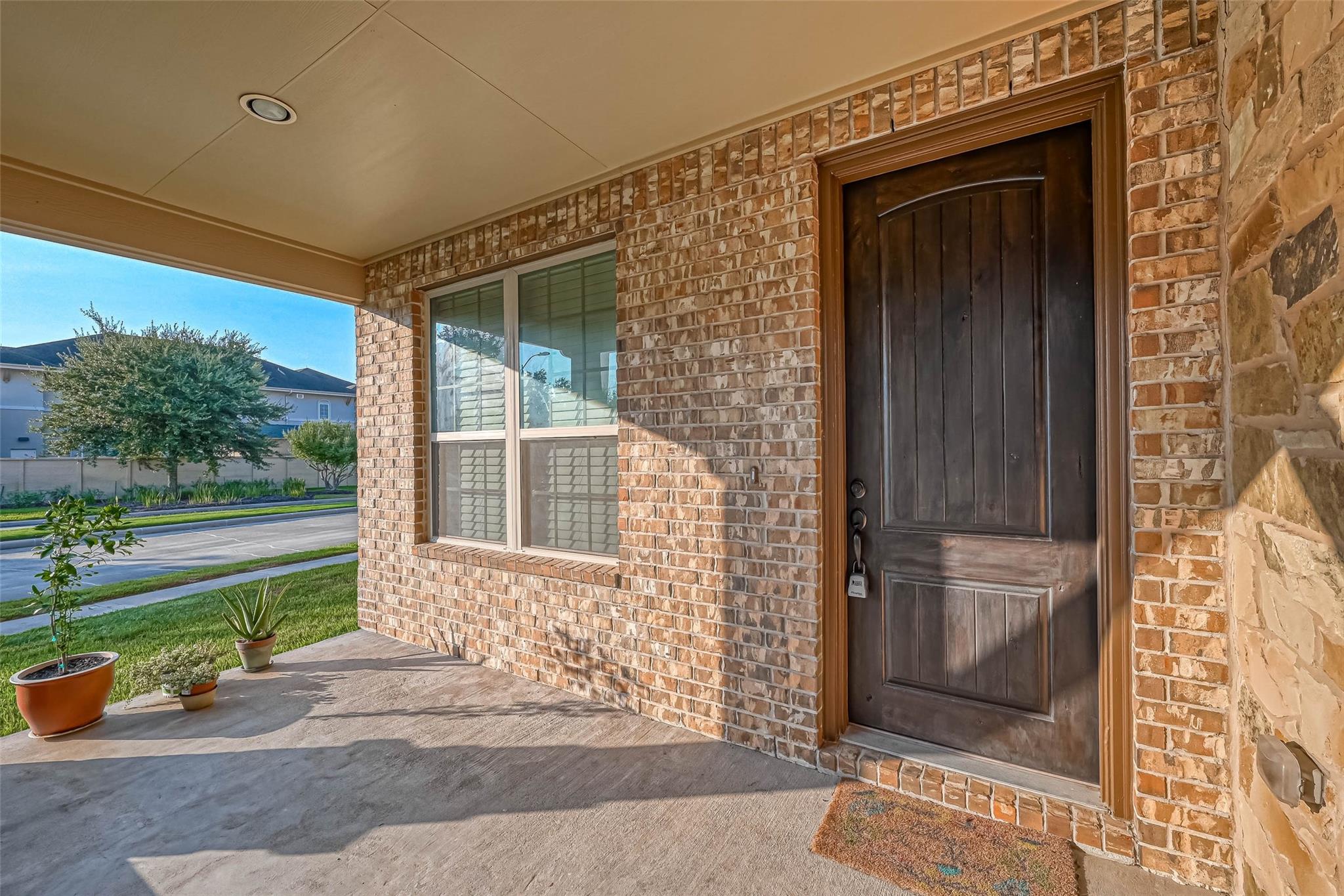 24203 Peralta Glen Lane Property Photo 5
