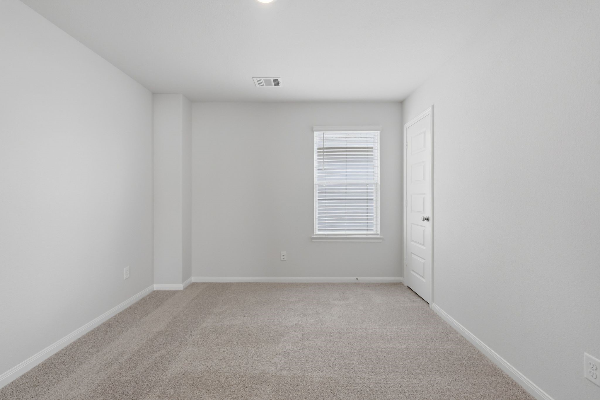 1360 Mount Blanc Path Property Photo 18