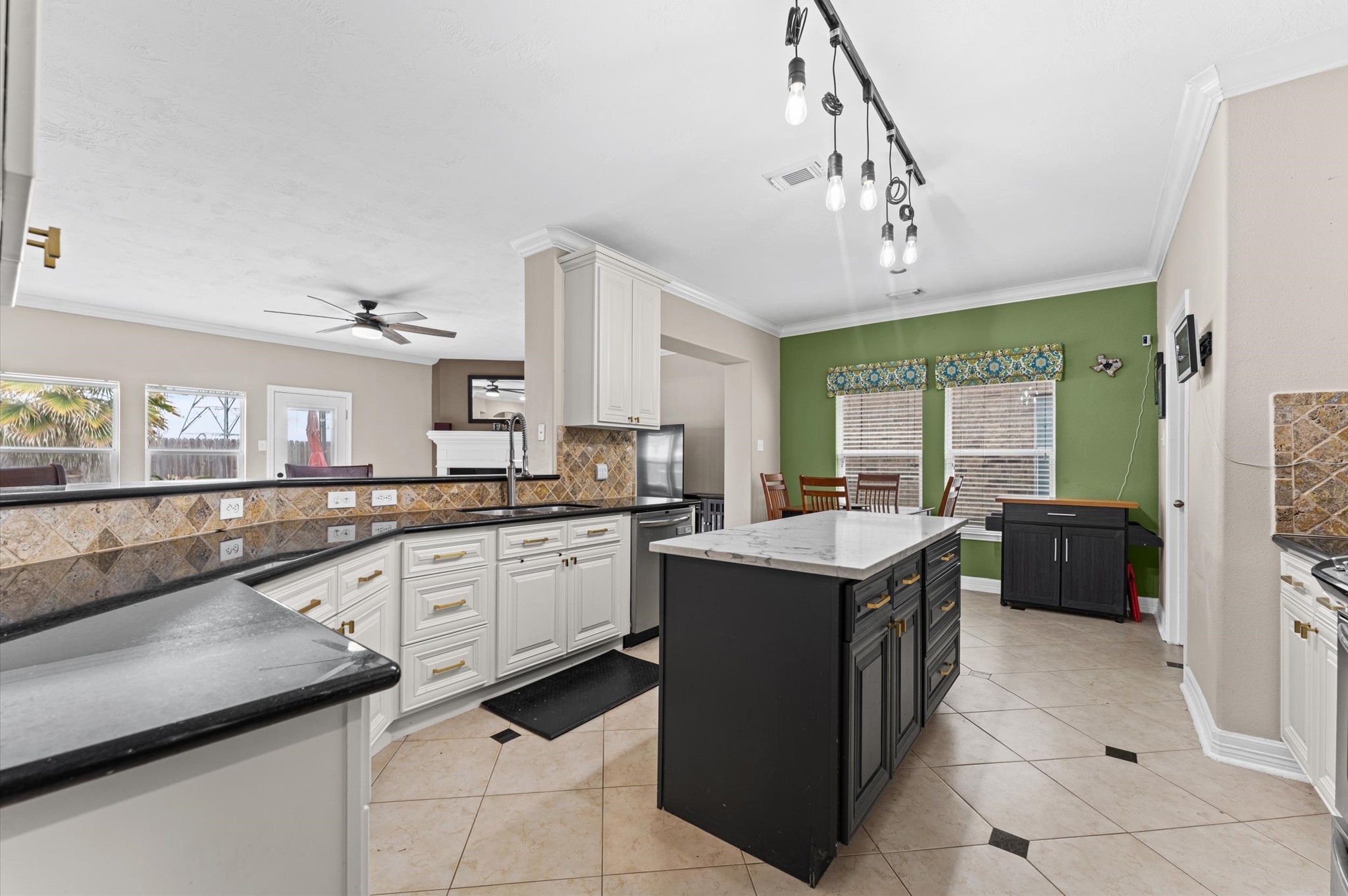 25806 Chapman Falls Drive Property Photo 8