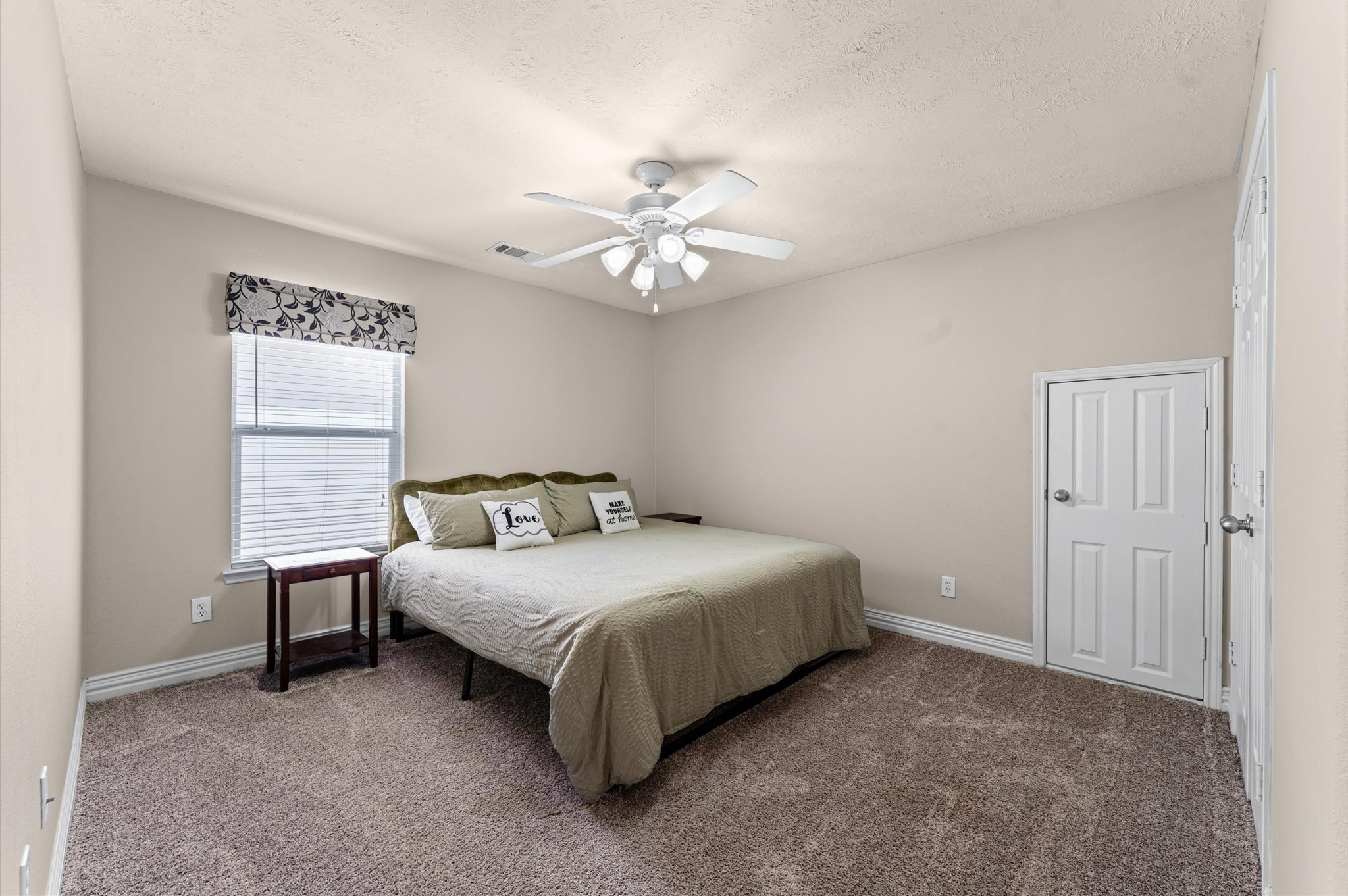 25806 Chapman Falls Drive Property Photo 16