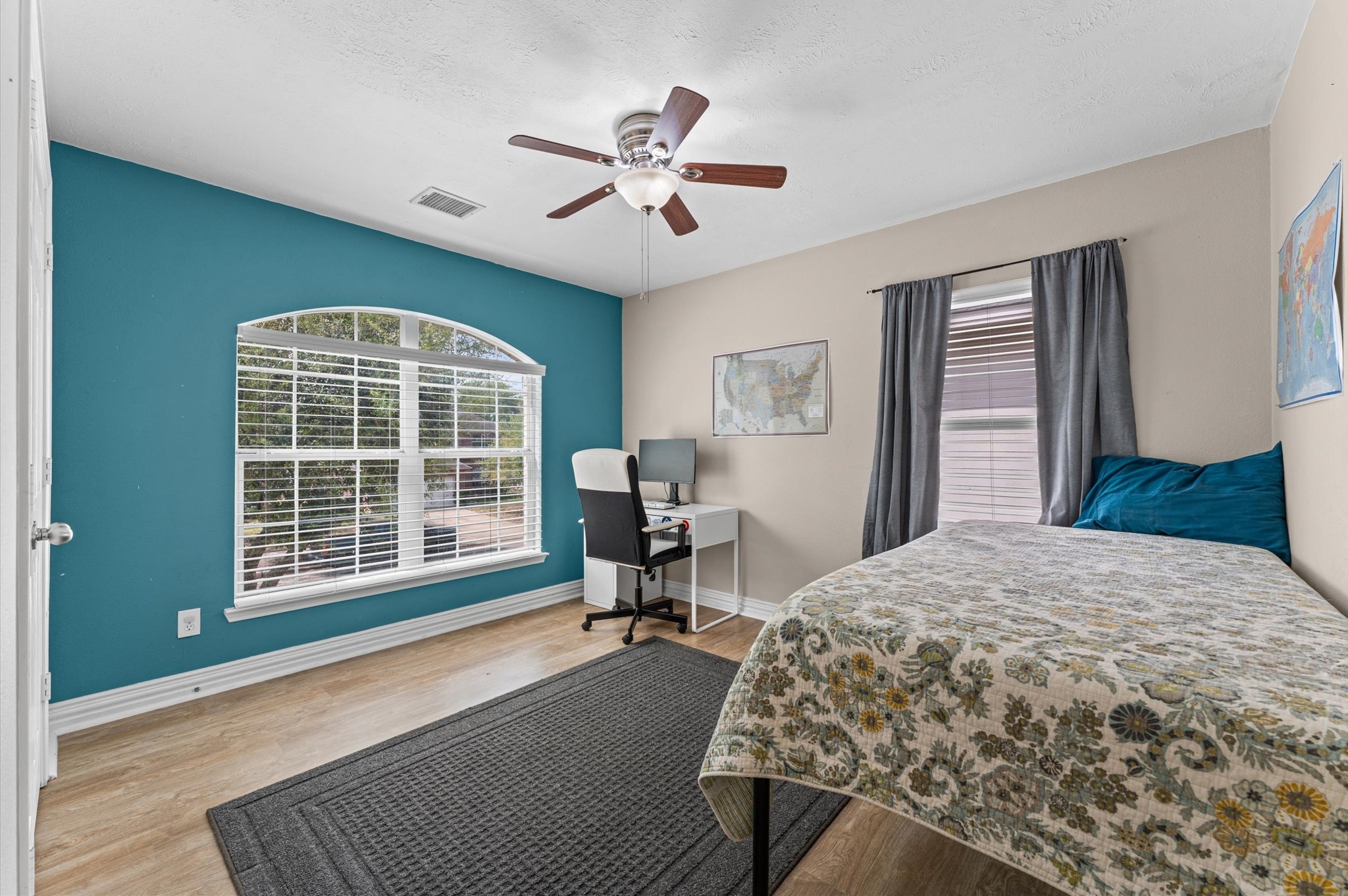 25806 Chapman Falls Drive Property Photo 19