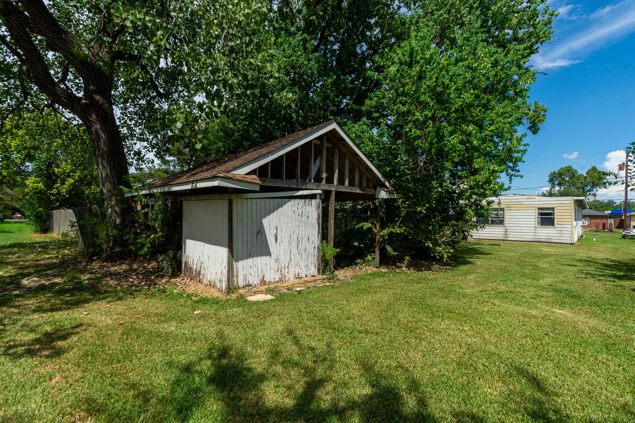 414 Avenue H Property Photo 5
