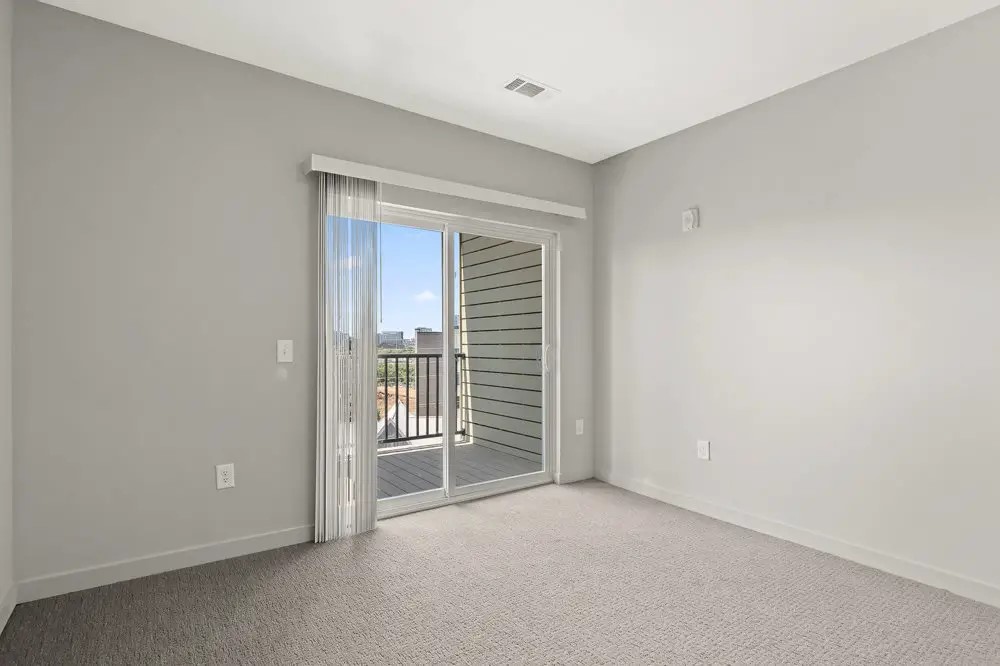 607 Lenore St Property Photo 14