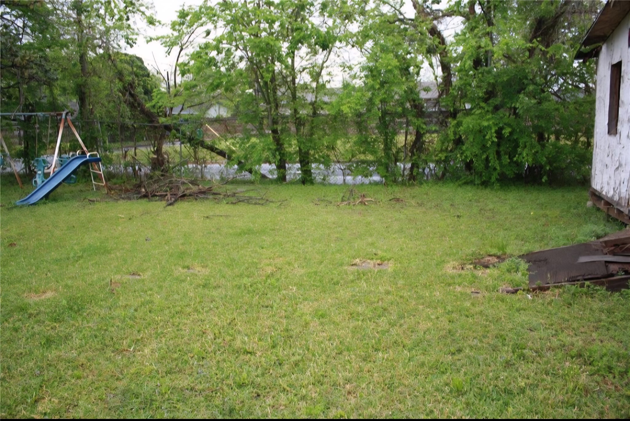 1403 E 36th Street Property Photo 4