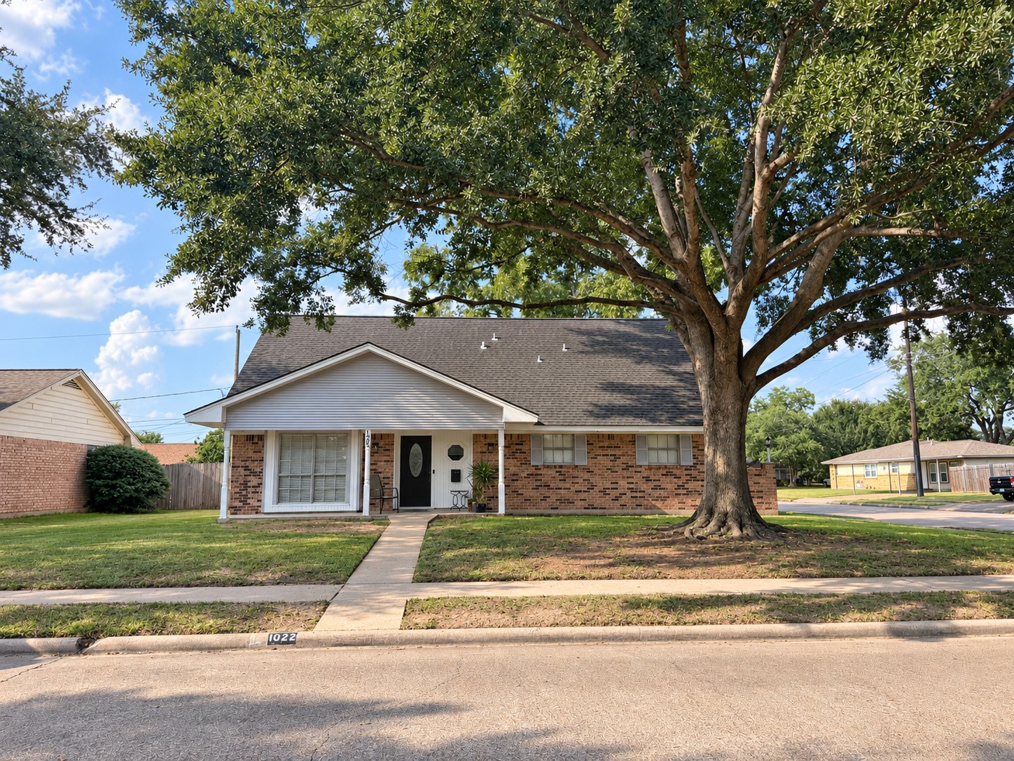 1022 Grace Street Property Photo 1