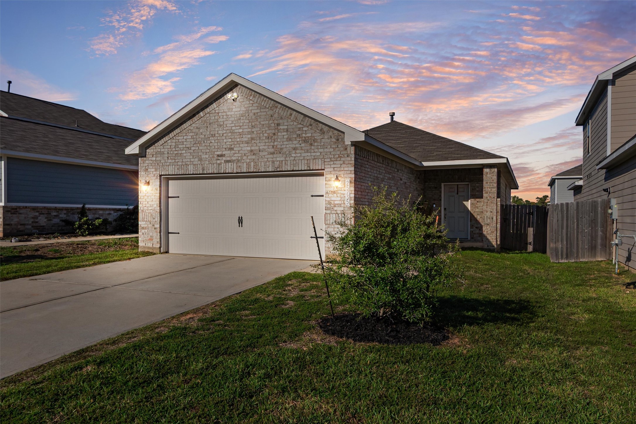 25735 Boxwood Hedge Lane Property Photo 1